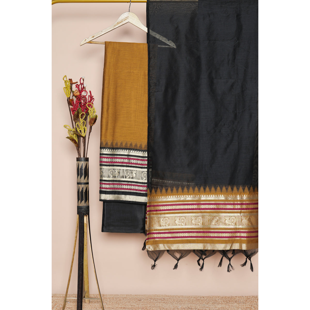 NARAYANPET JACQUARD SILK SUIT SET