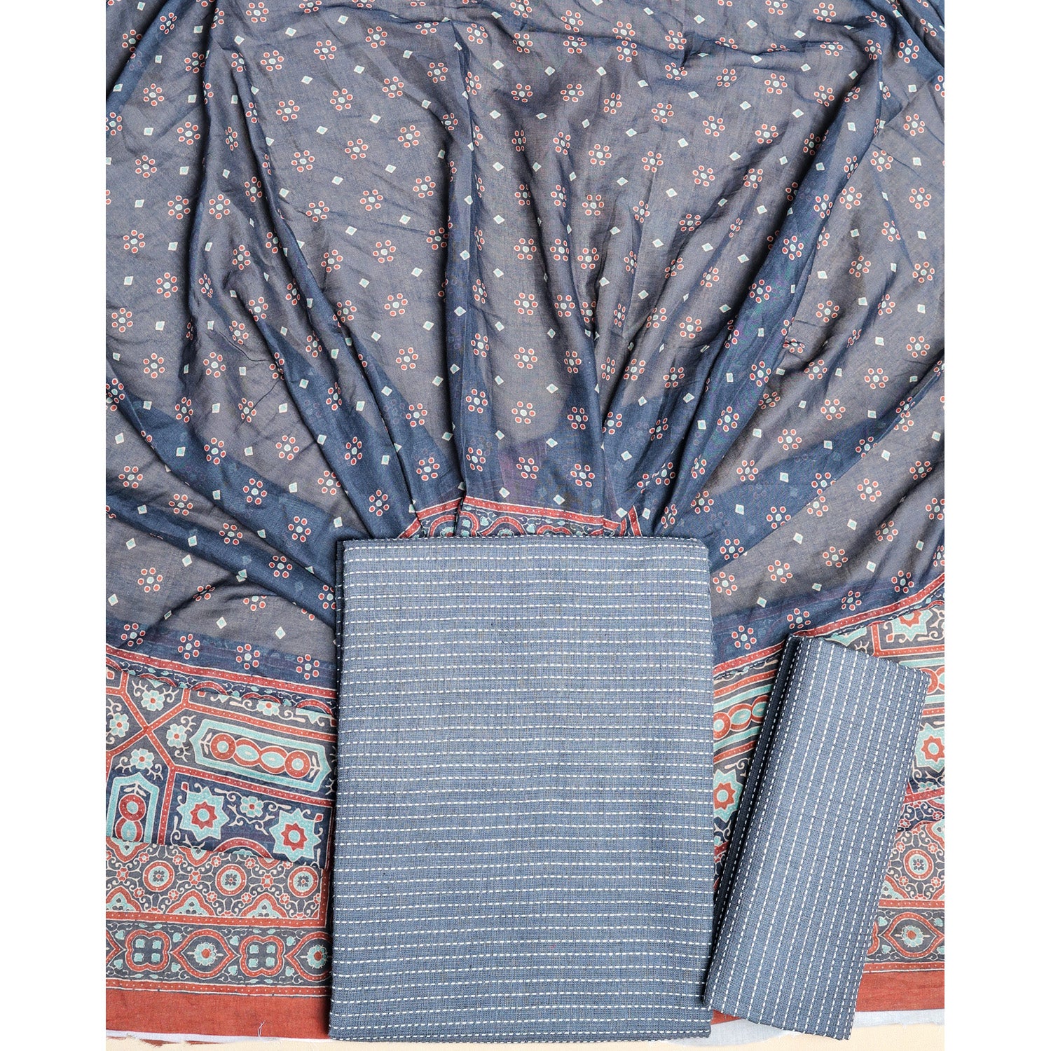 PURE COTTON HANDLOOM SUIT SET