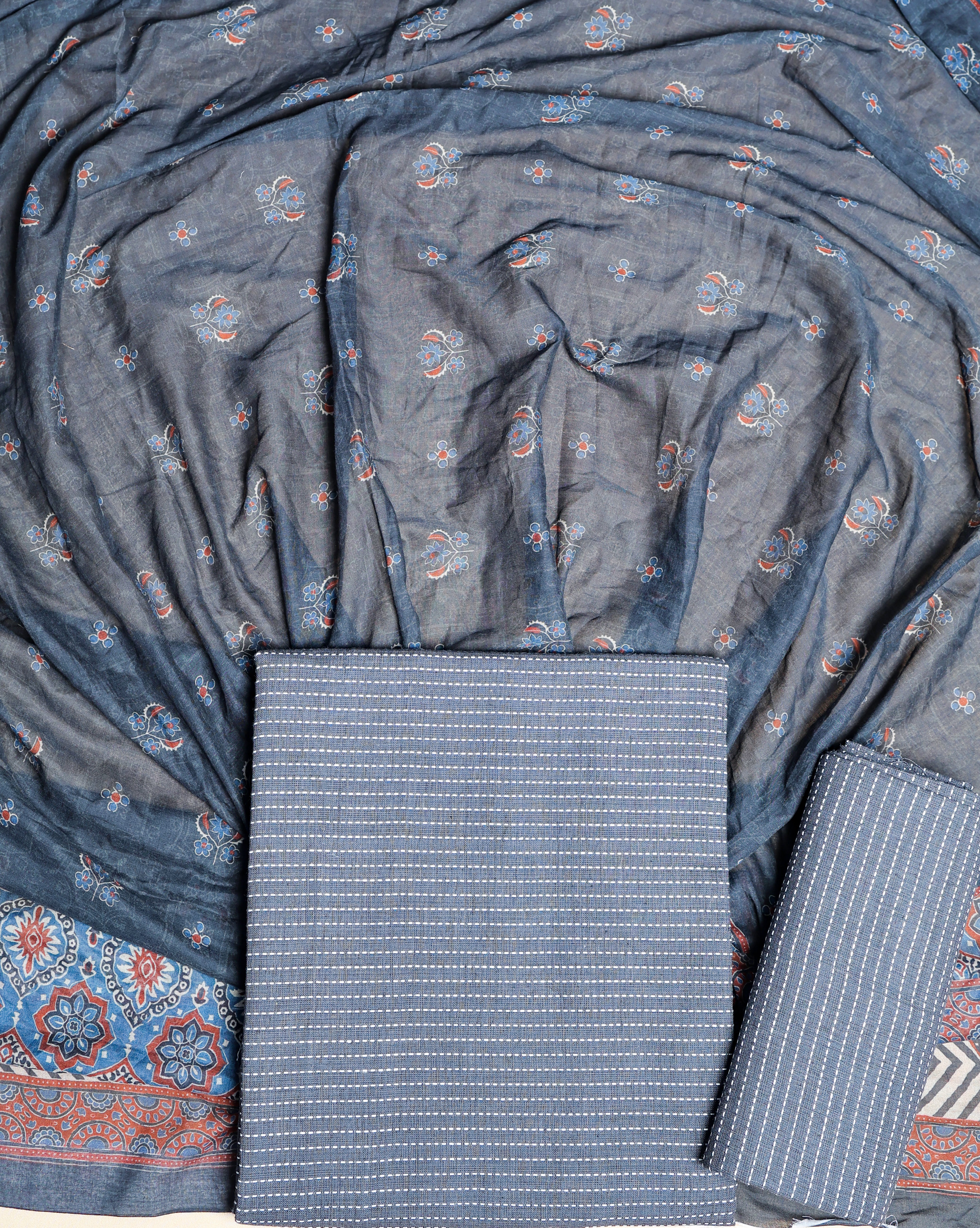 PURE COTTON HANDLOOM SUIT SET