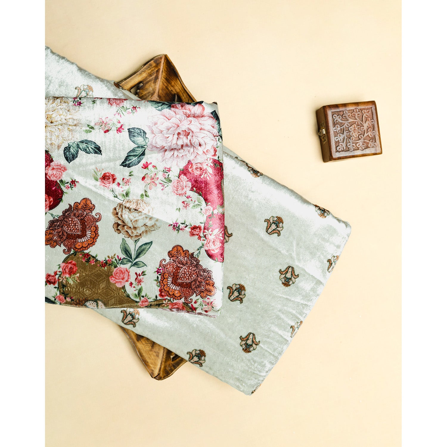 MEHFIL-E-RANG - VELVET DIGITAL PRINTED MIX & MATCH