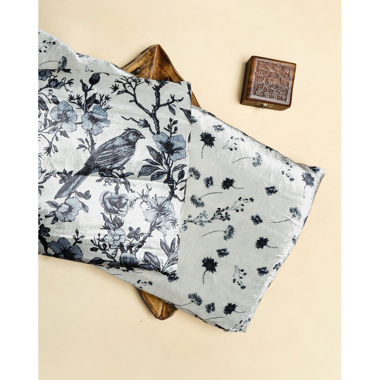 MEHFIL-E-RANG - VELVET DIGITAL PRINTED MIX & MATCH