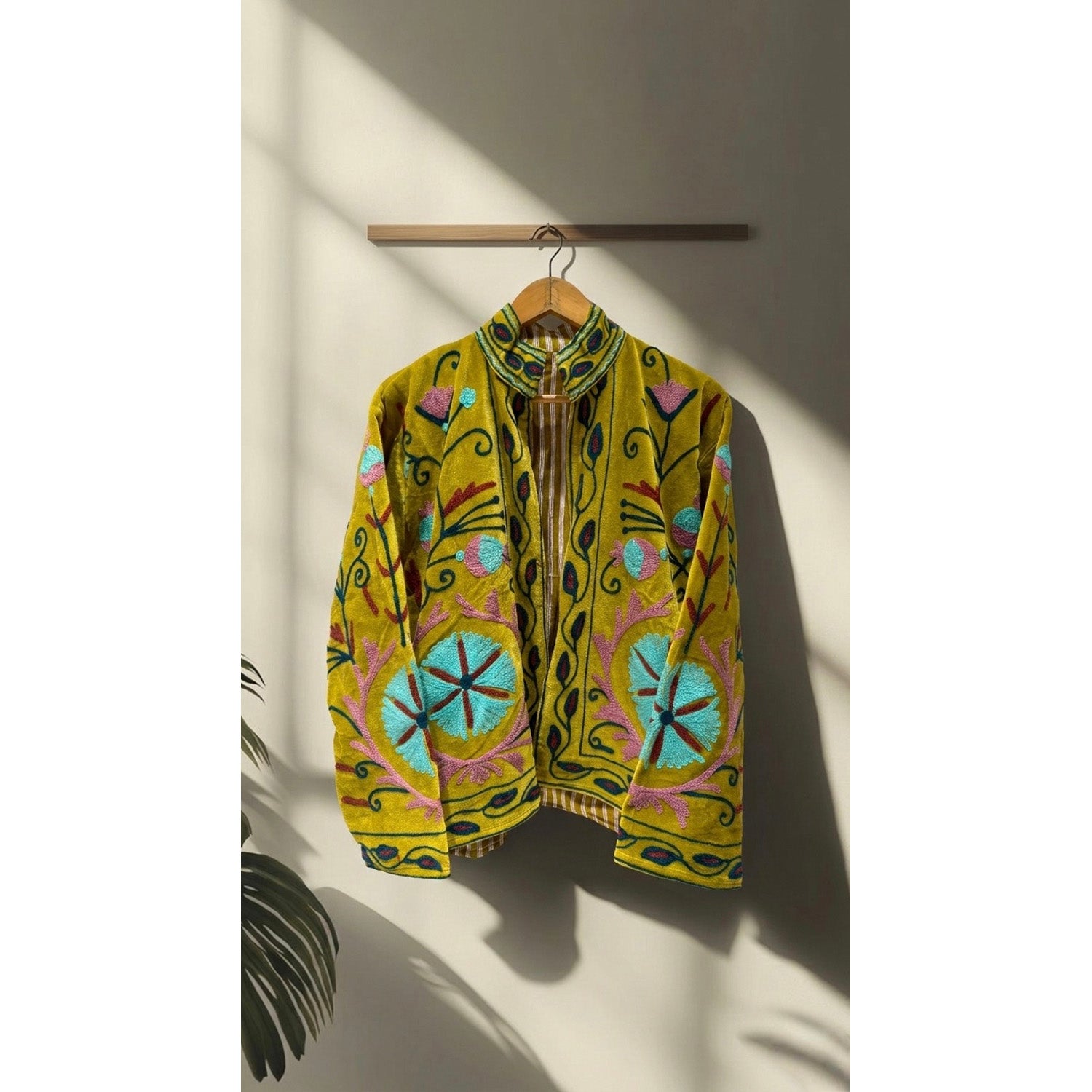 EMBROIDERED VELVET JACKET