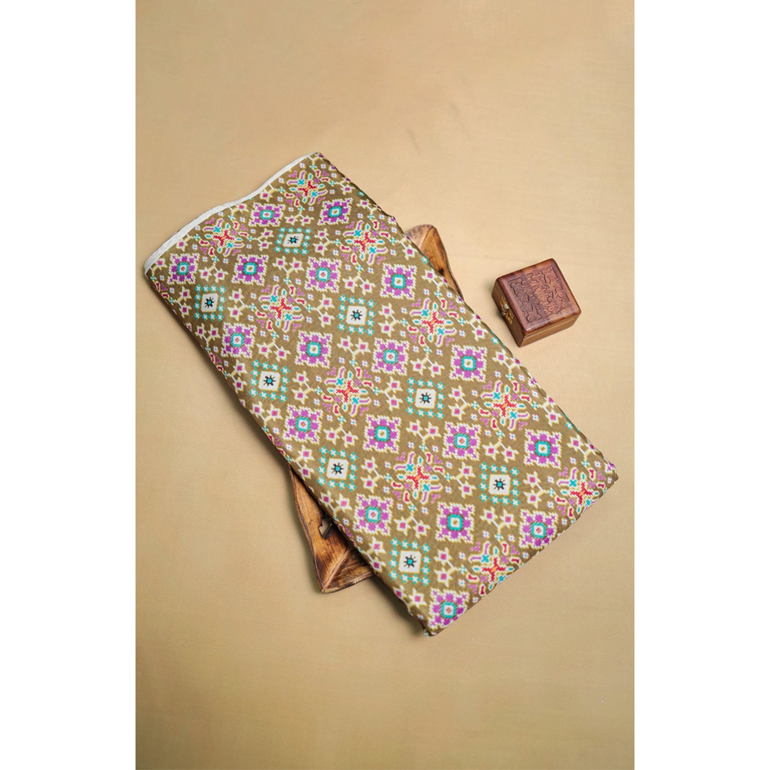RAJWADI SEMI TUSSAR PATOLA PRINTED FABRIC