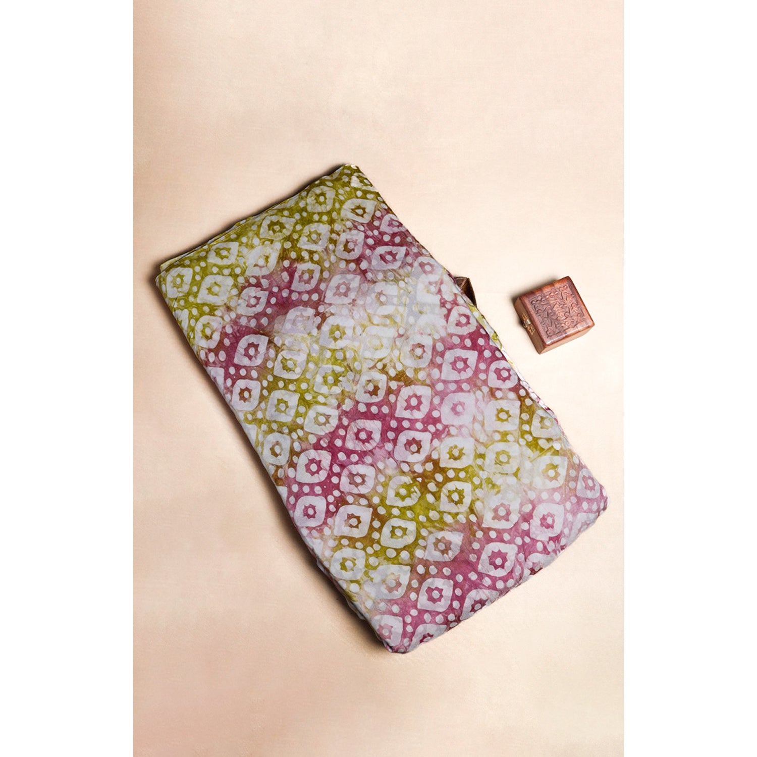MUSLIN BATIK PRINTED FABRIC