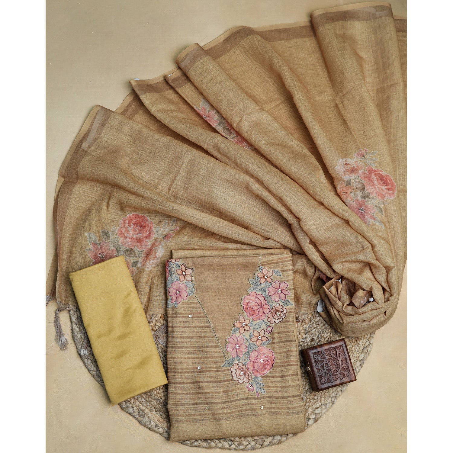 LINEN SILK EMBROIDERED SUIT SET