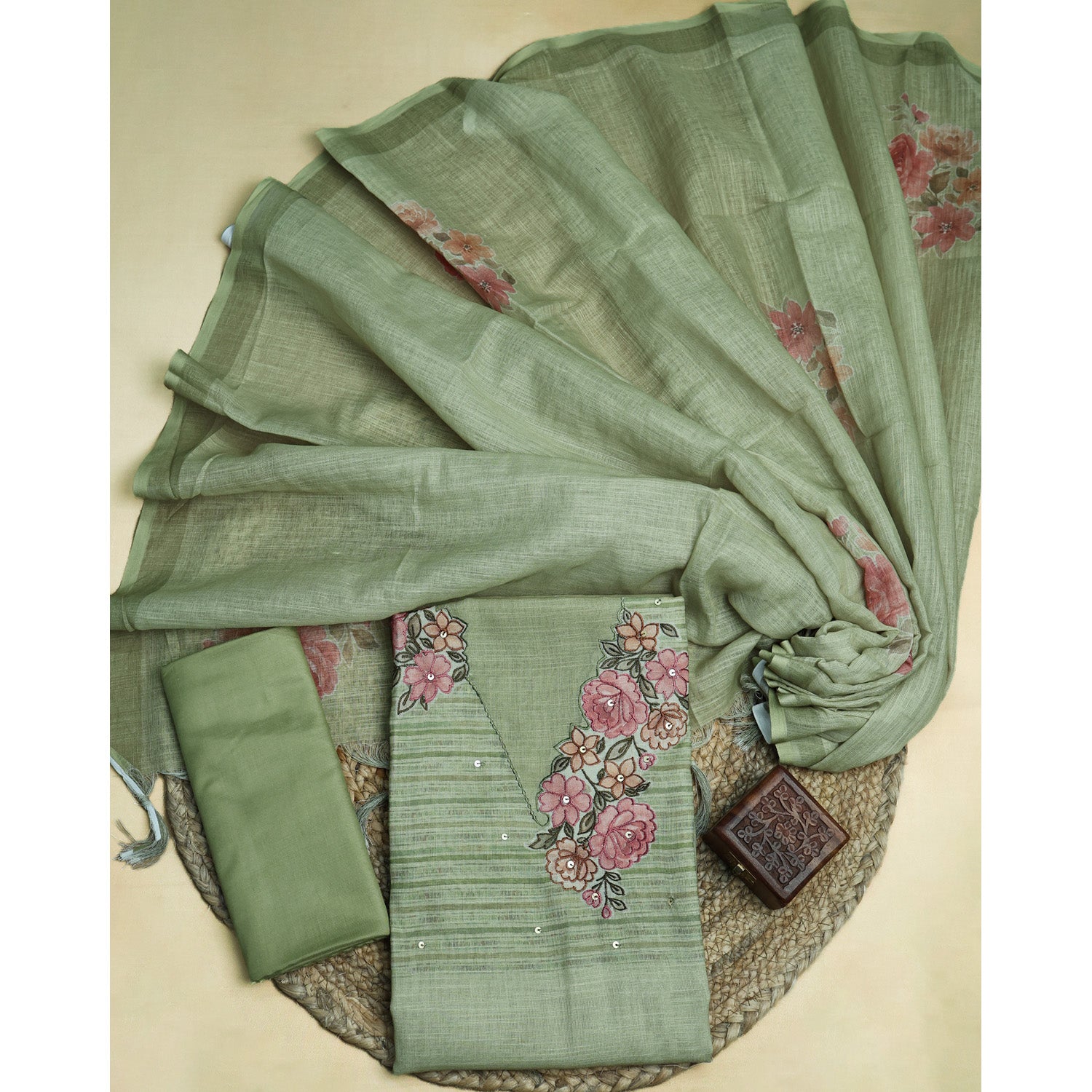 LINEN SILK EMBROIDERED SUIT SET