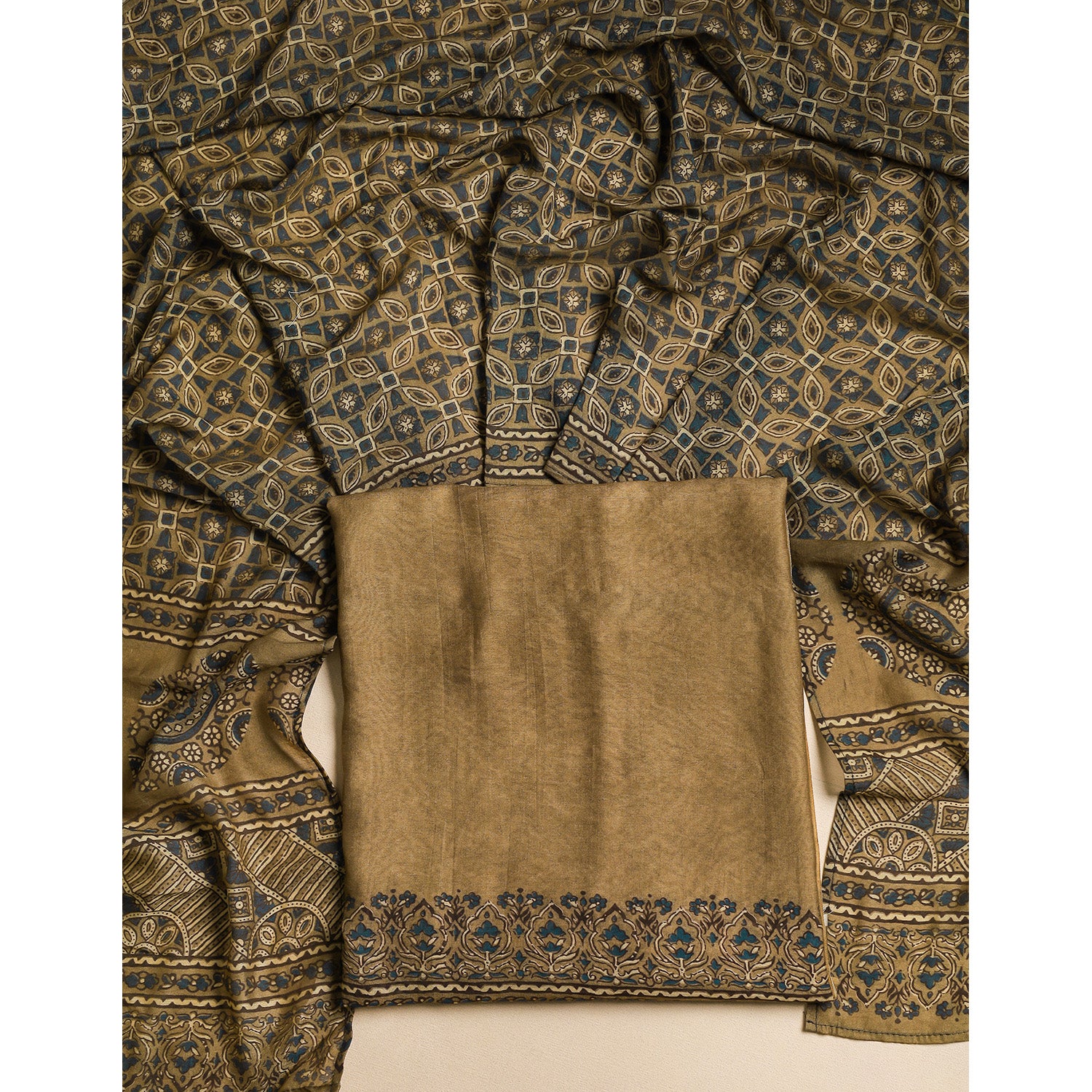 MOGRA CHANDERI SILK 2 PIECE SET