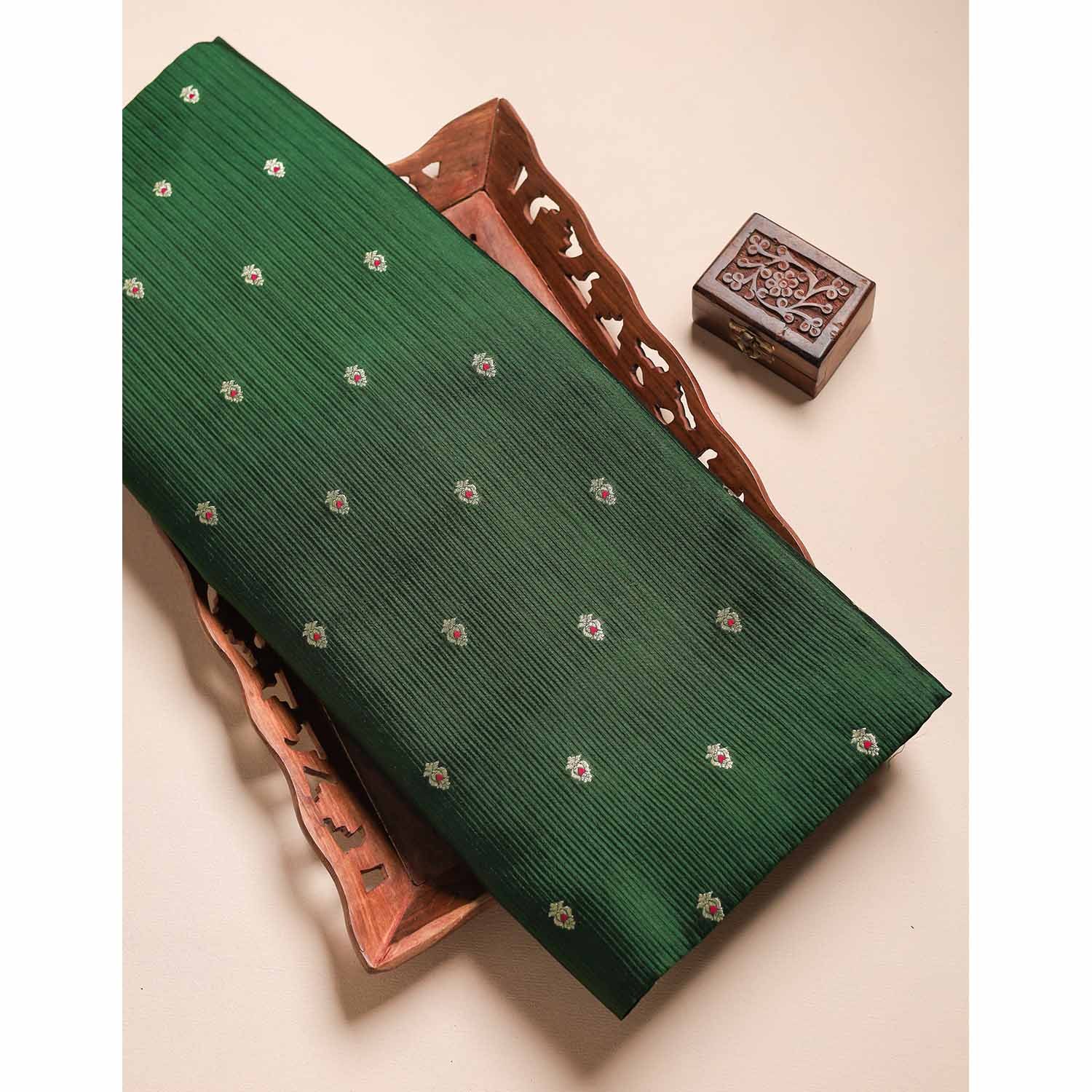 ROYAL BANARASI LINEAGE FABRIC (MEENA BOOTI)