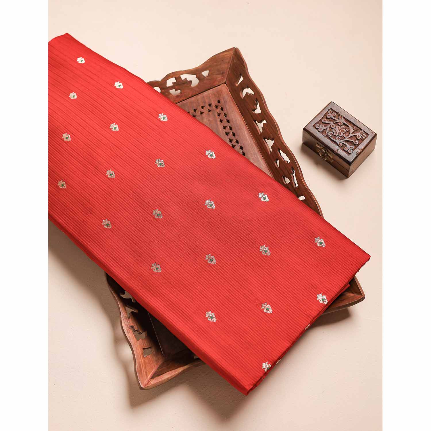 ROYAL BANARASI LINEAGE FABRIC (MEENA BOOTI)