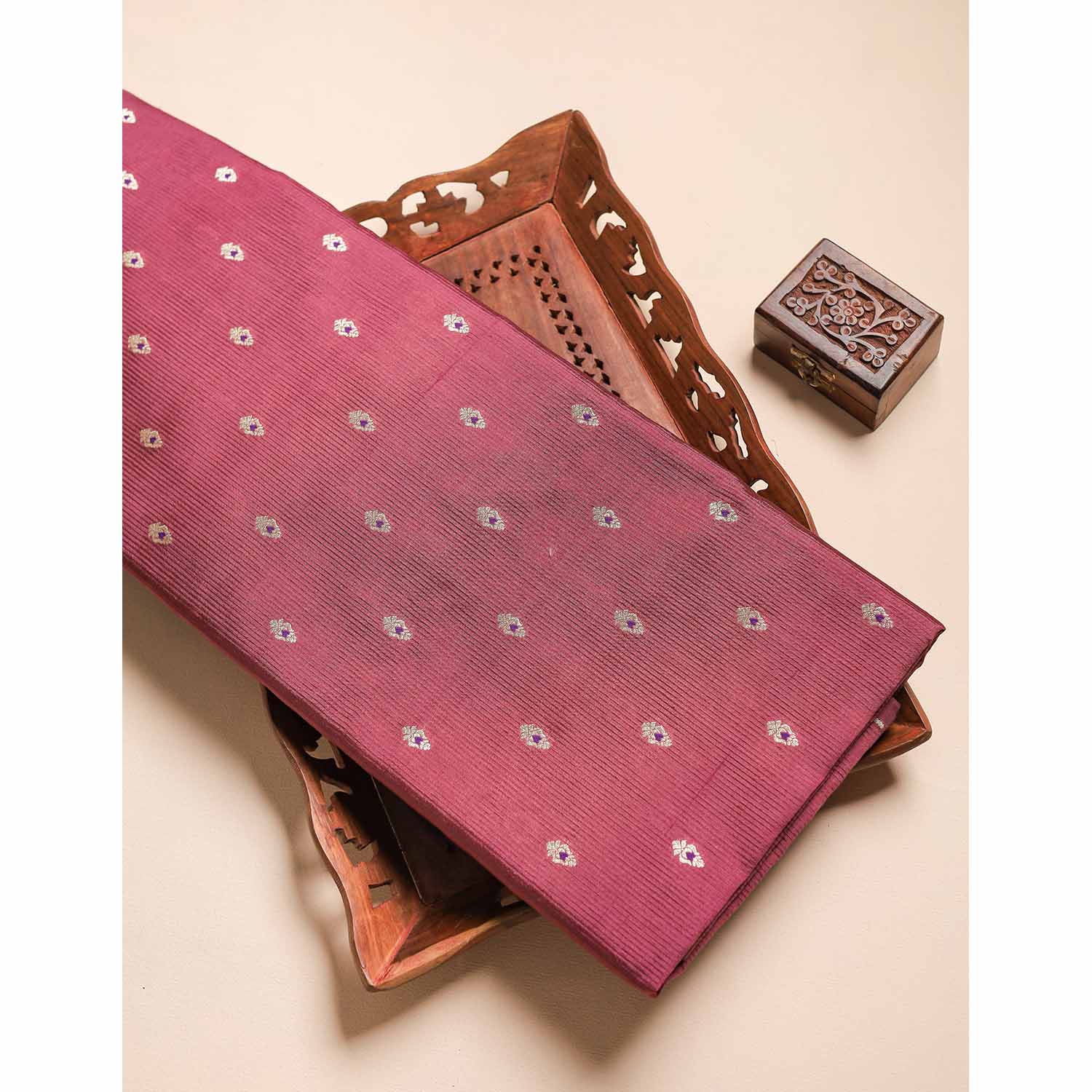 ROYAL BANARASI LINEAGE FABRIC (MEENA BOOTI)