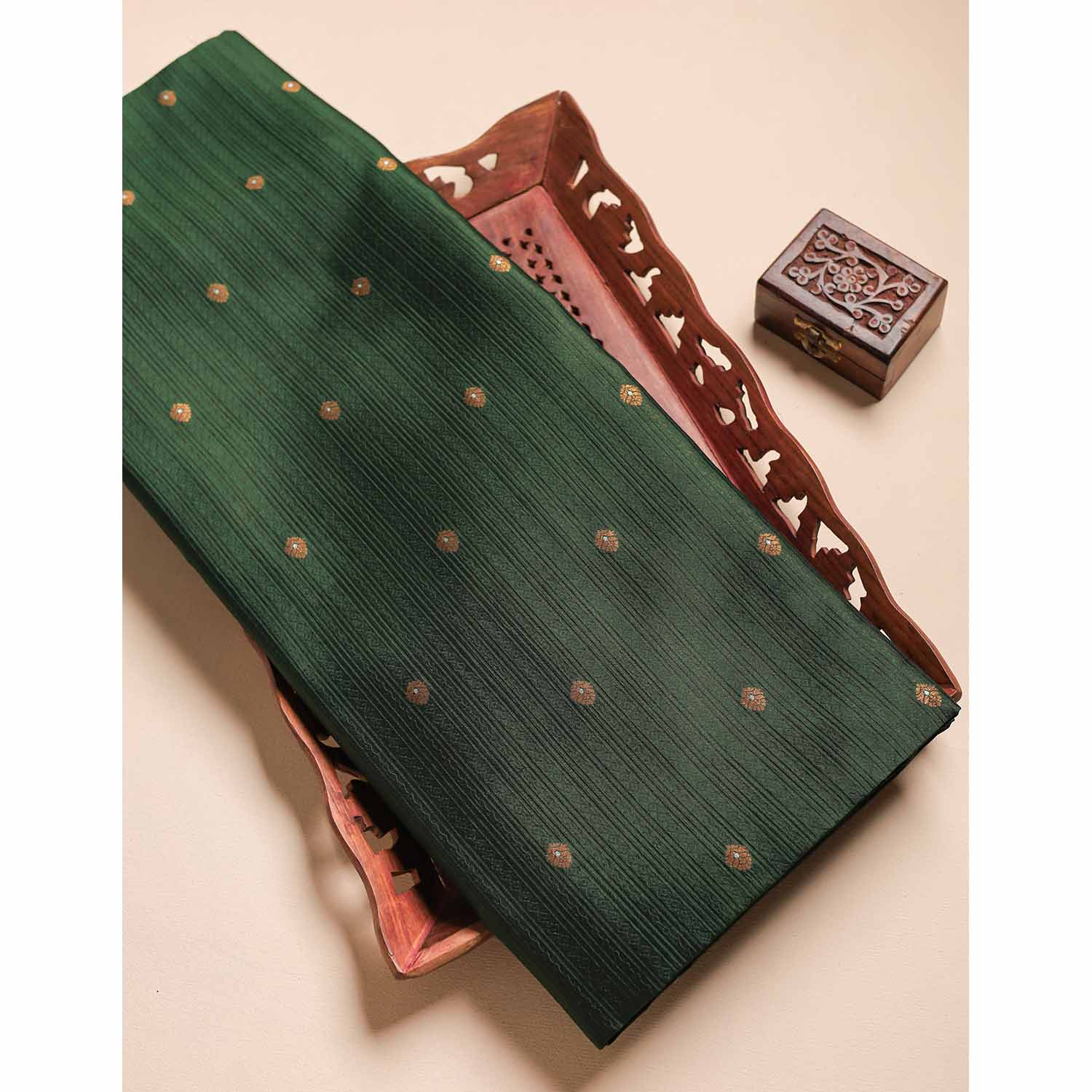 ROYAL BANARASI LINEAGE FABRIC (MEENA BOOTI)