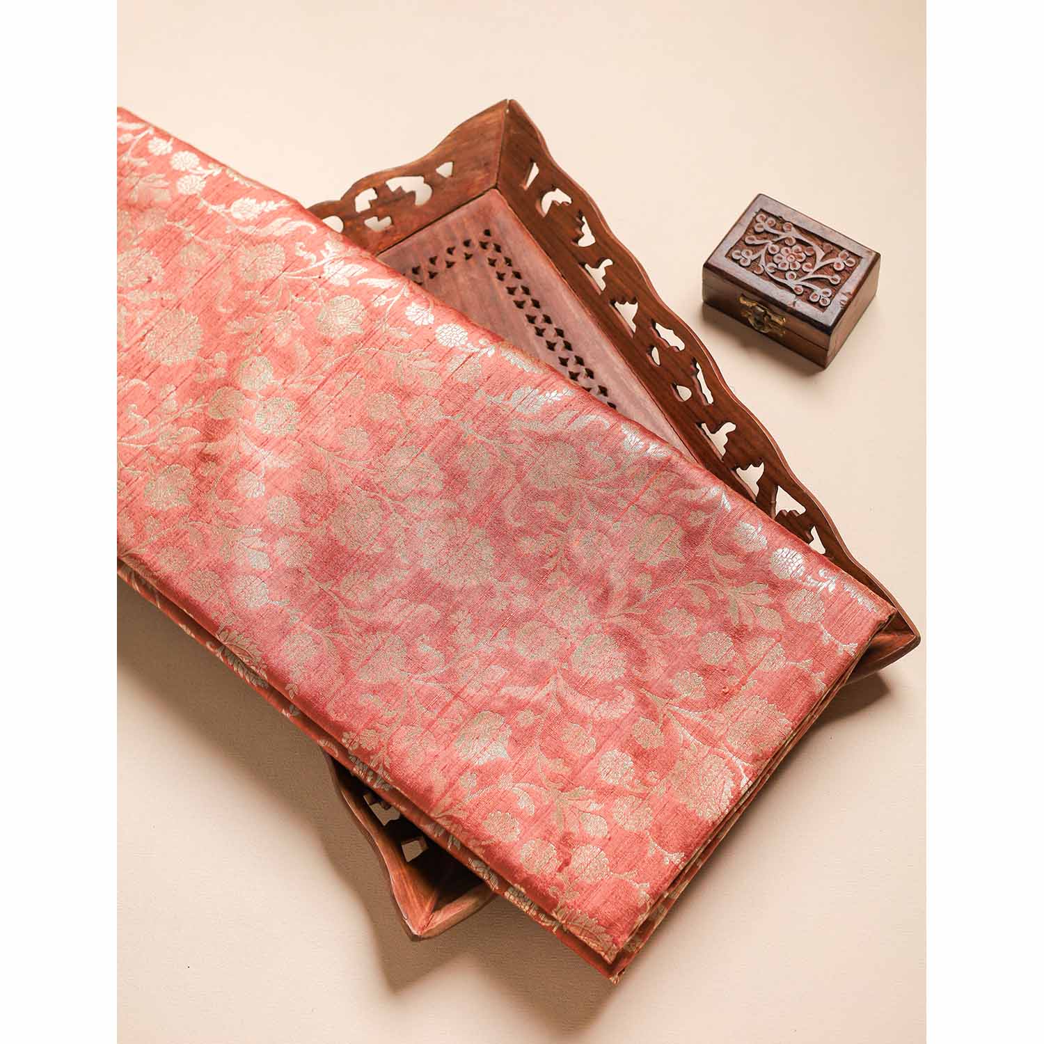 ROYAL BANARASI LINEAGE FABRIC