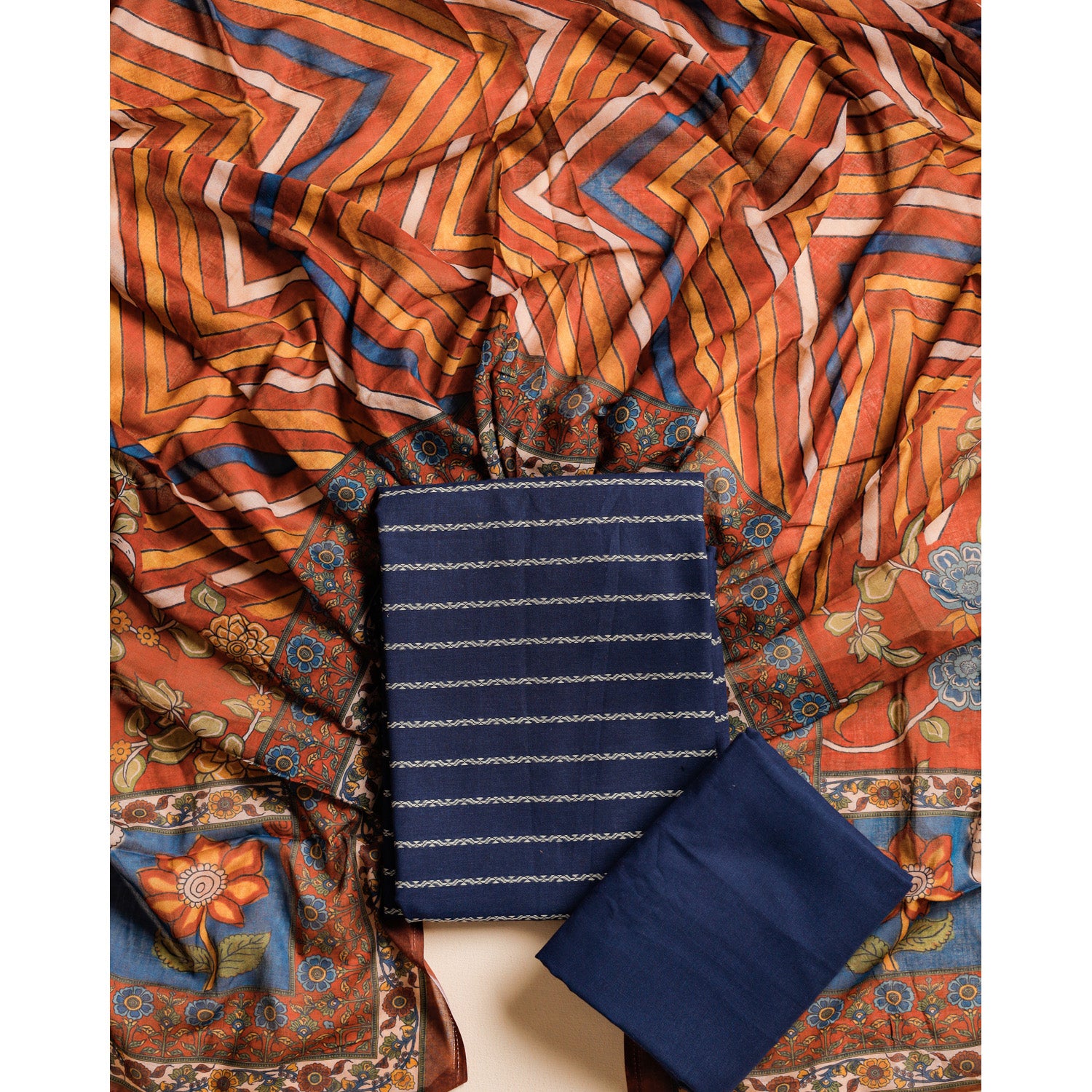 PURE COTTON HANDLOOM SUIT SET