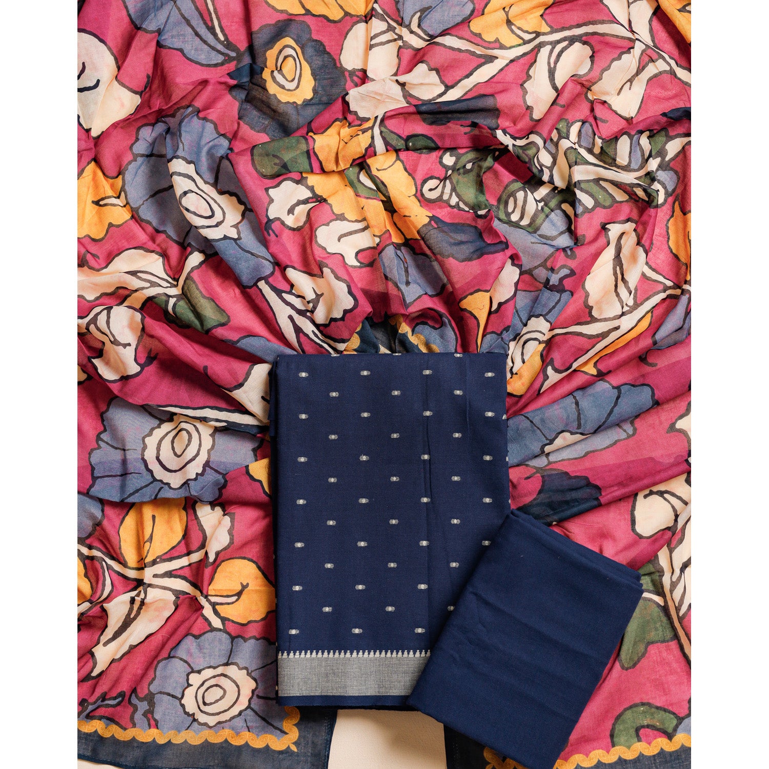 PURE COTTON HANDLOOM SUIT SET