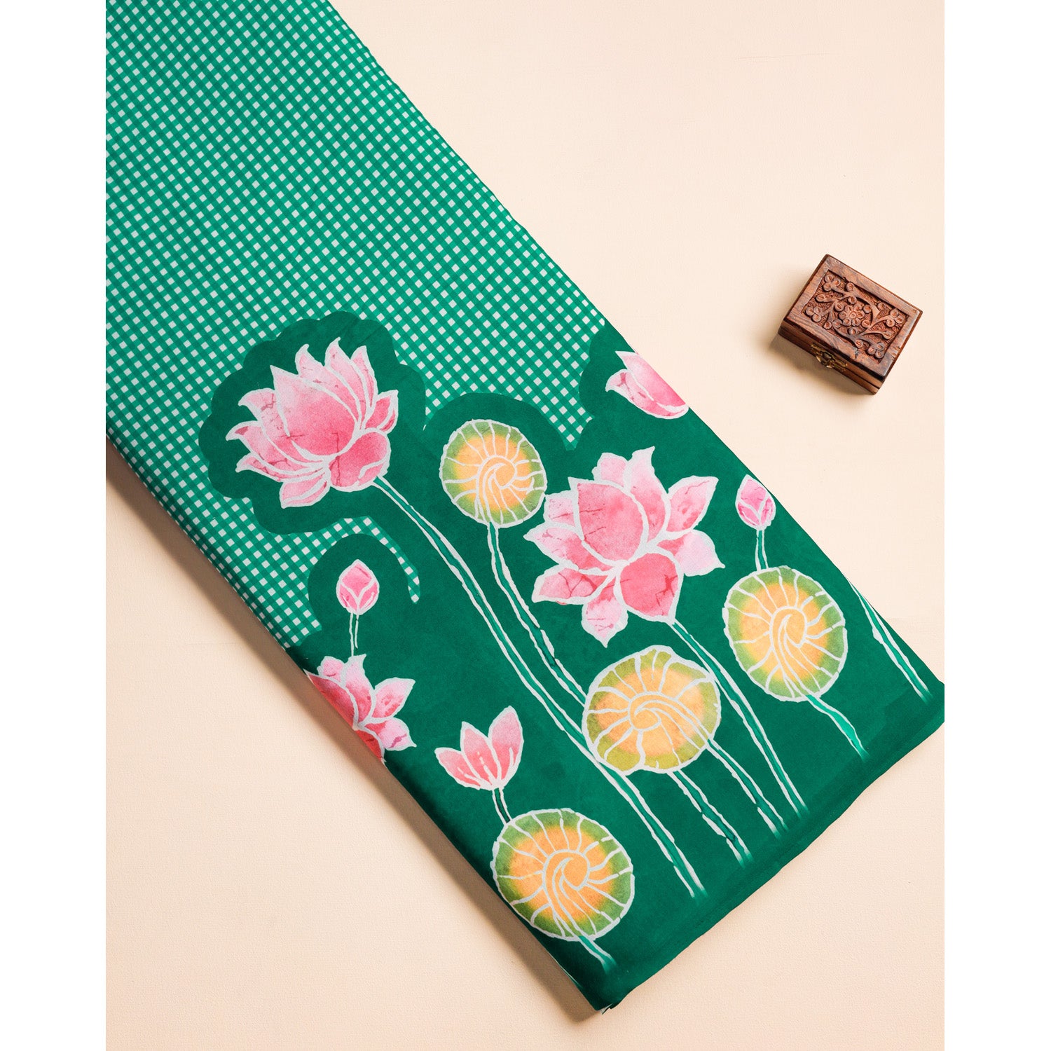 COTTON FLORAL PRINTED FABRIC