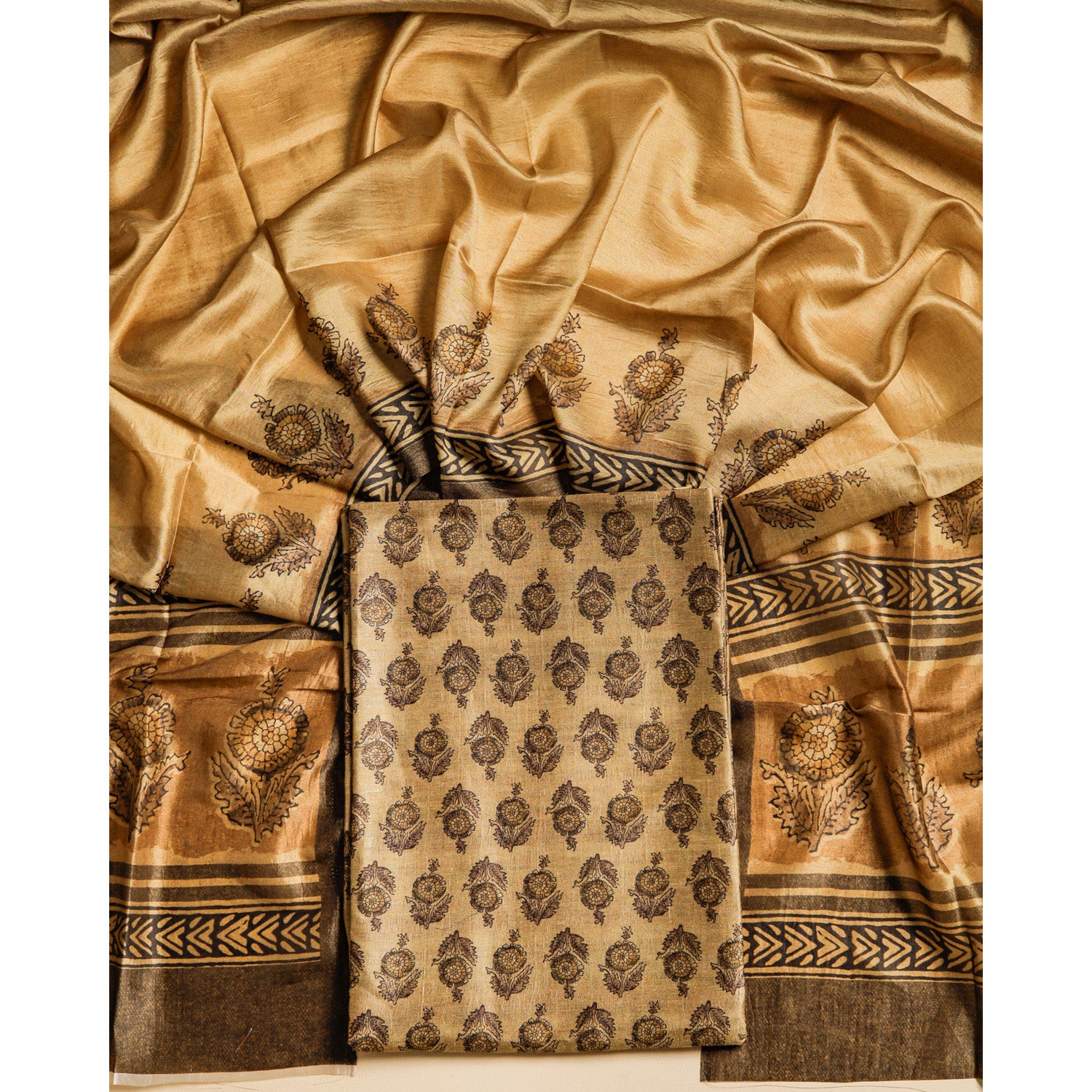 RAW SILK PRINTED SUIT SET