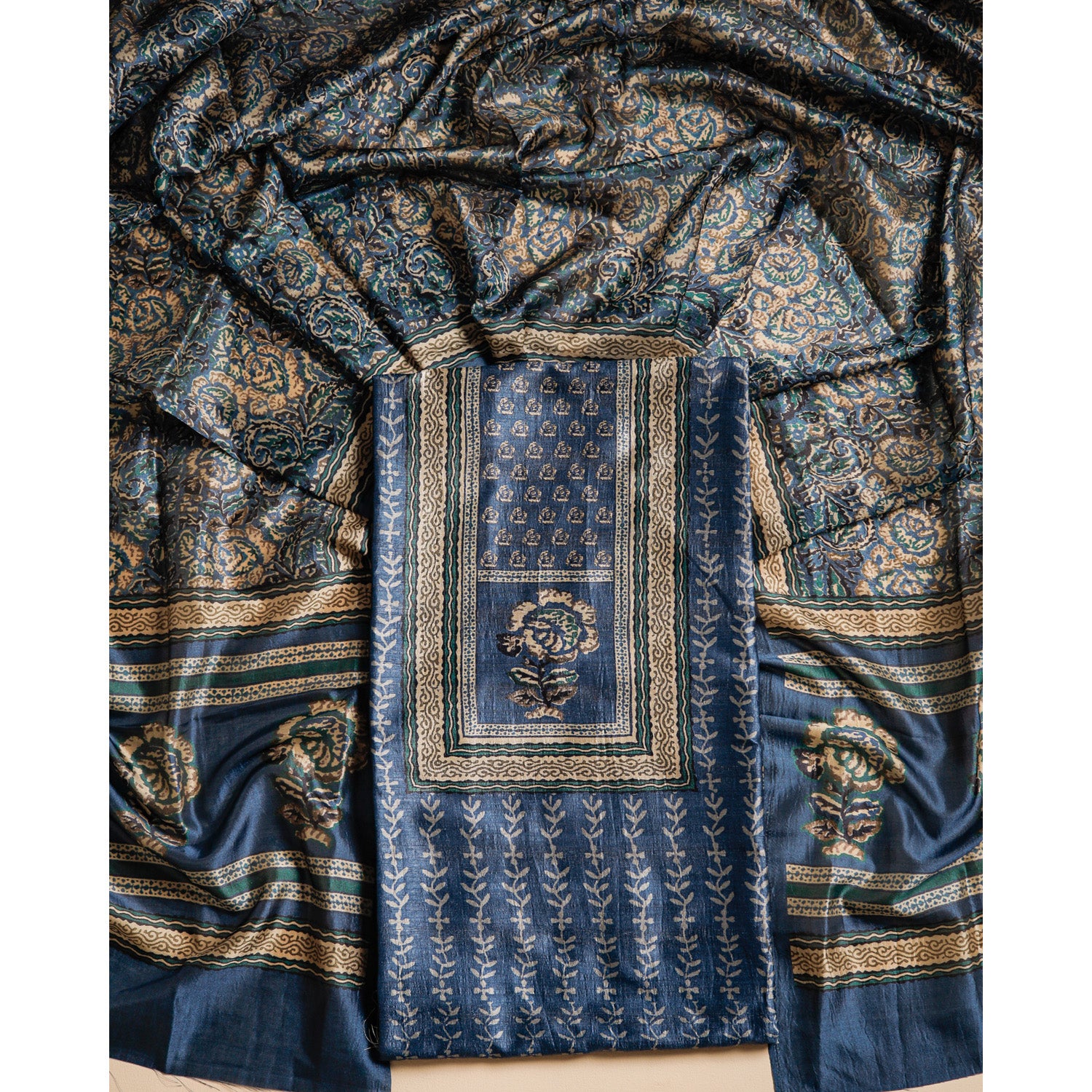 RAW SILK PRINTED SUIT SET