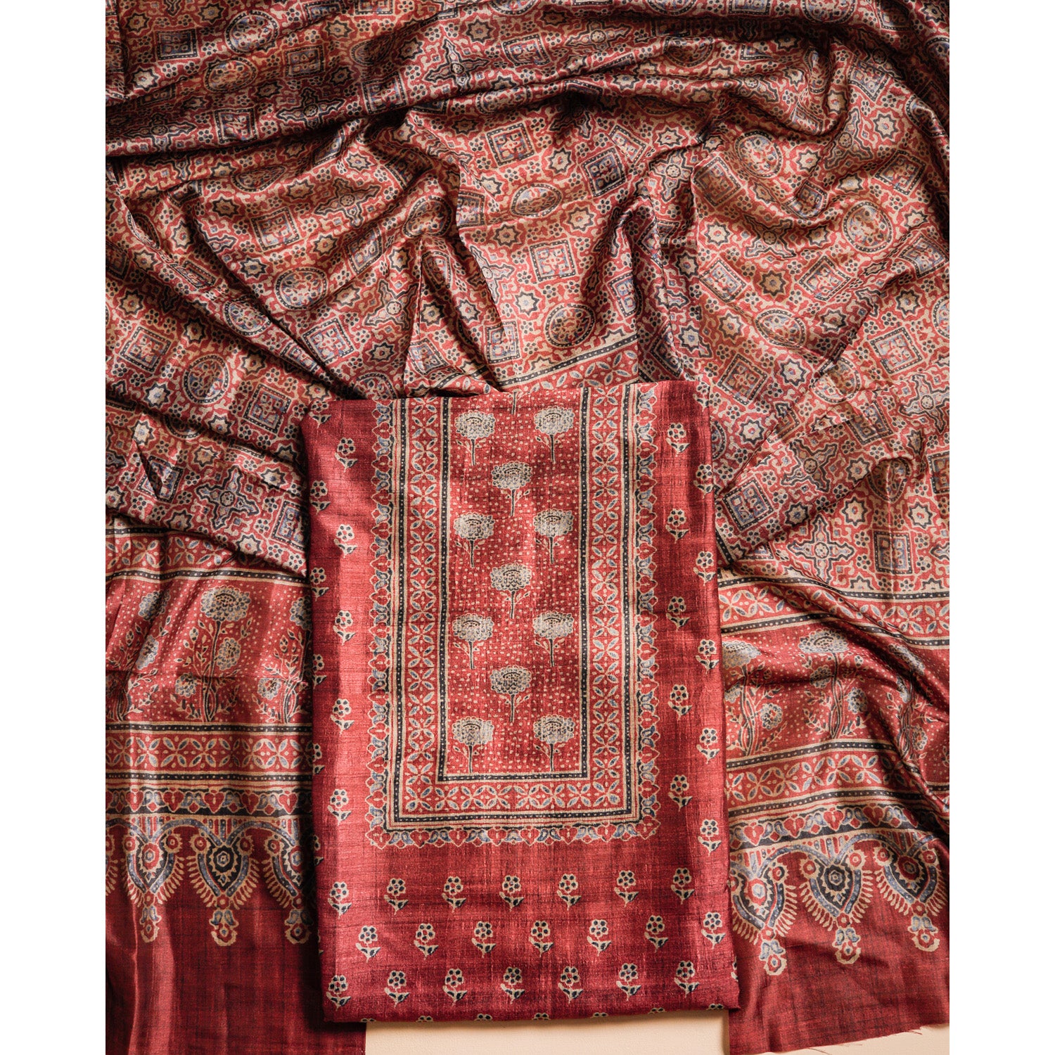RAW SILK PRINTED SUIT SET