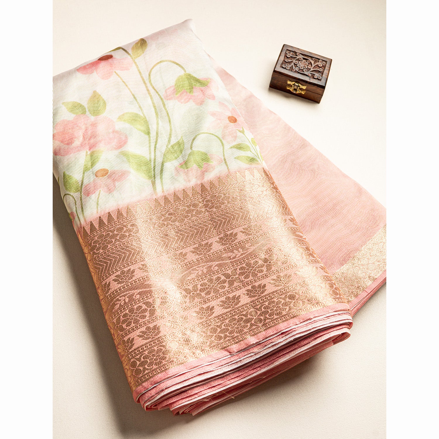 TISSUE TEMPLE BORDER FABRIC