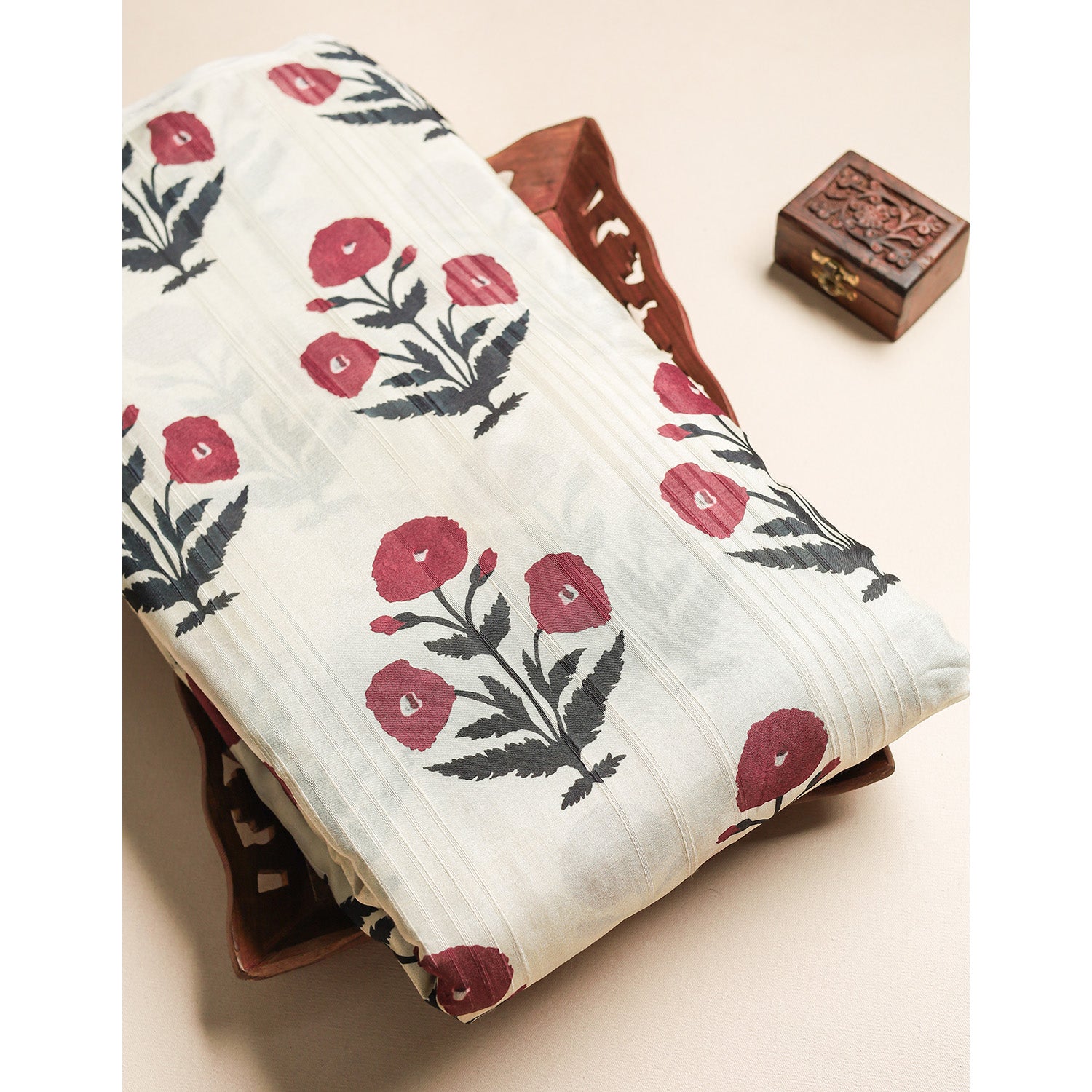 SEMI TUSSAR SLUB PRINTED FABRIC