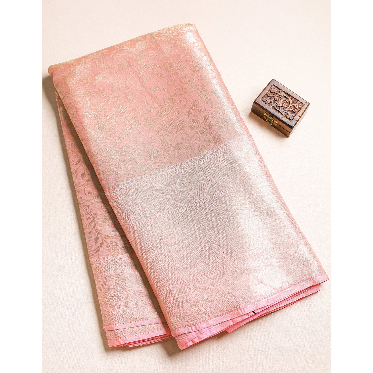 BANARAS TISSUE BORDER FABRIC