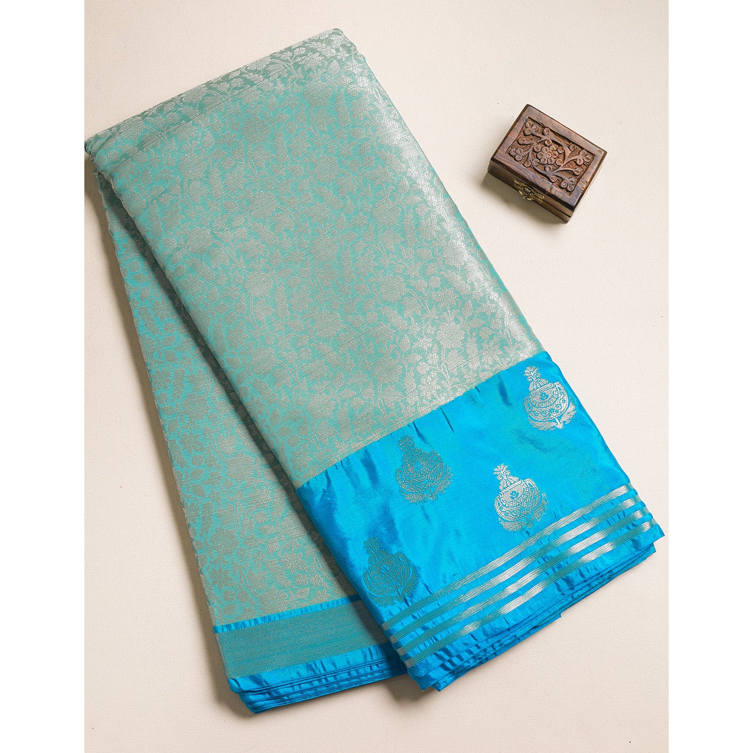 TISSUE SILK BORDER FABRIC