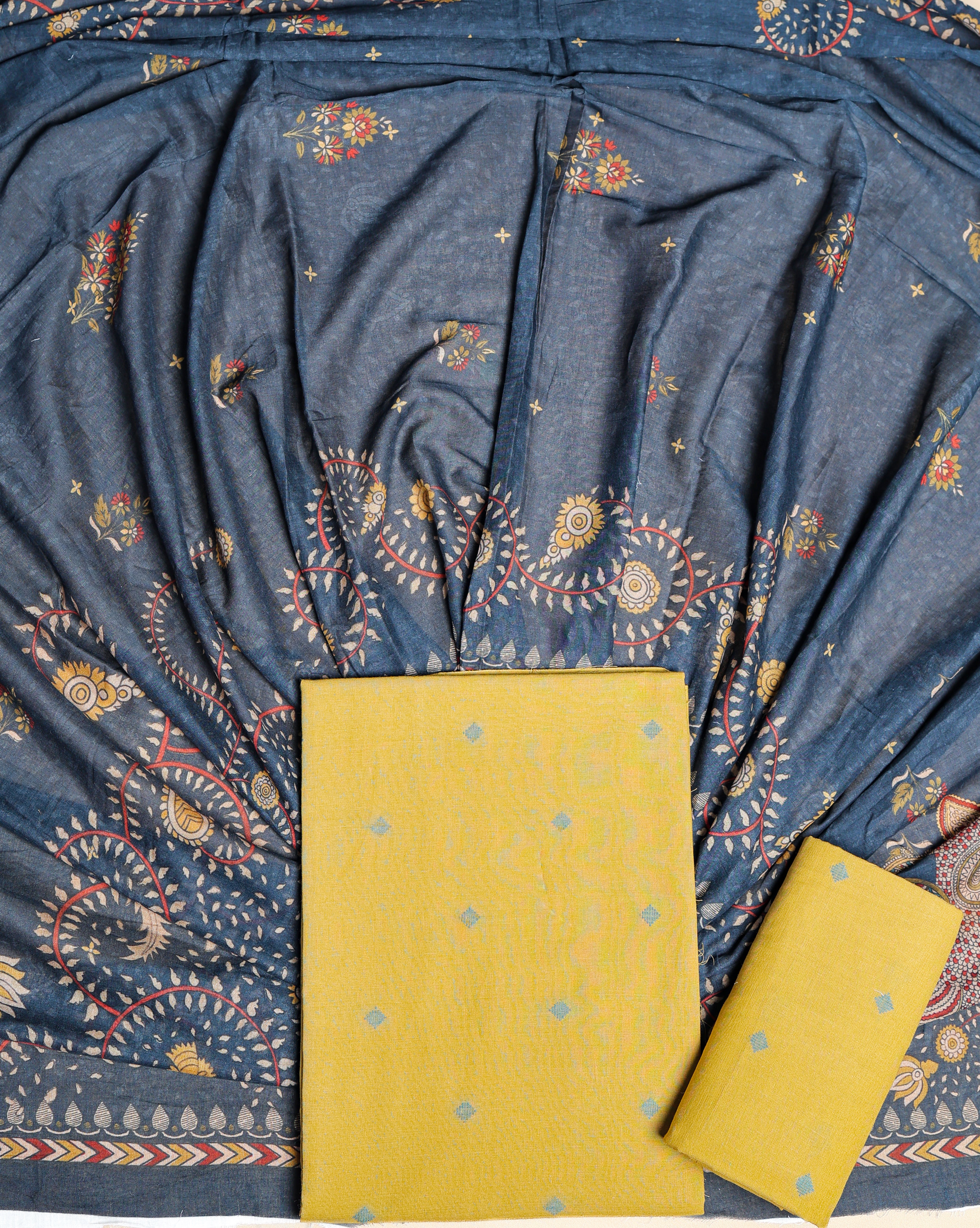 PURE COTTON HANDLOOM SUIT SET