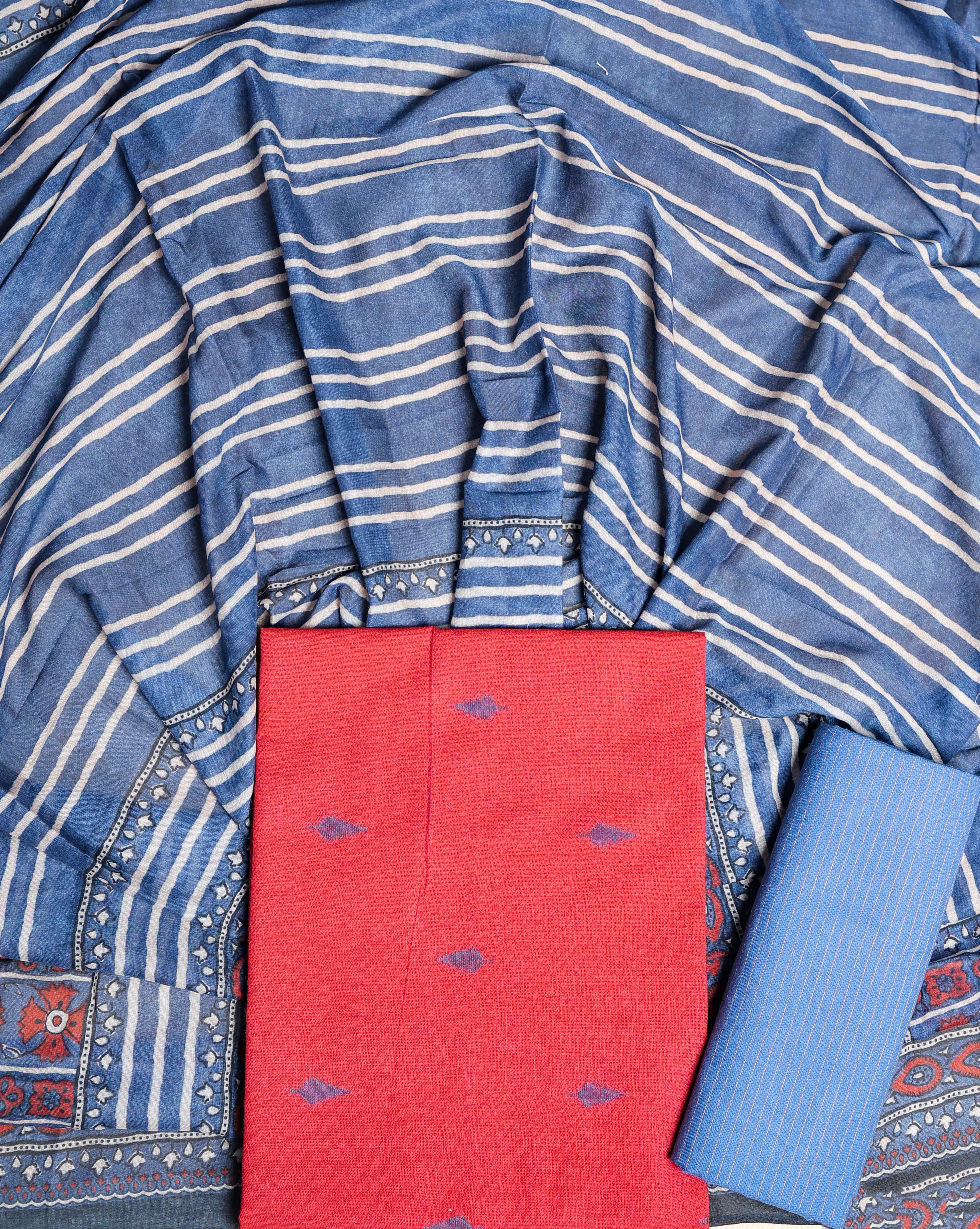 PURE COTTON HANDLOOM SUIT SET