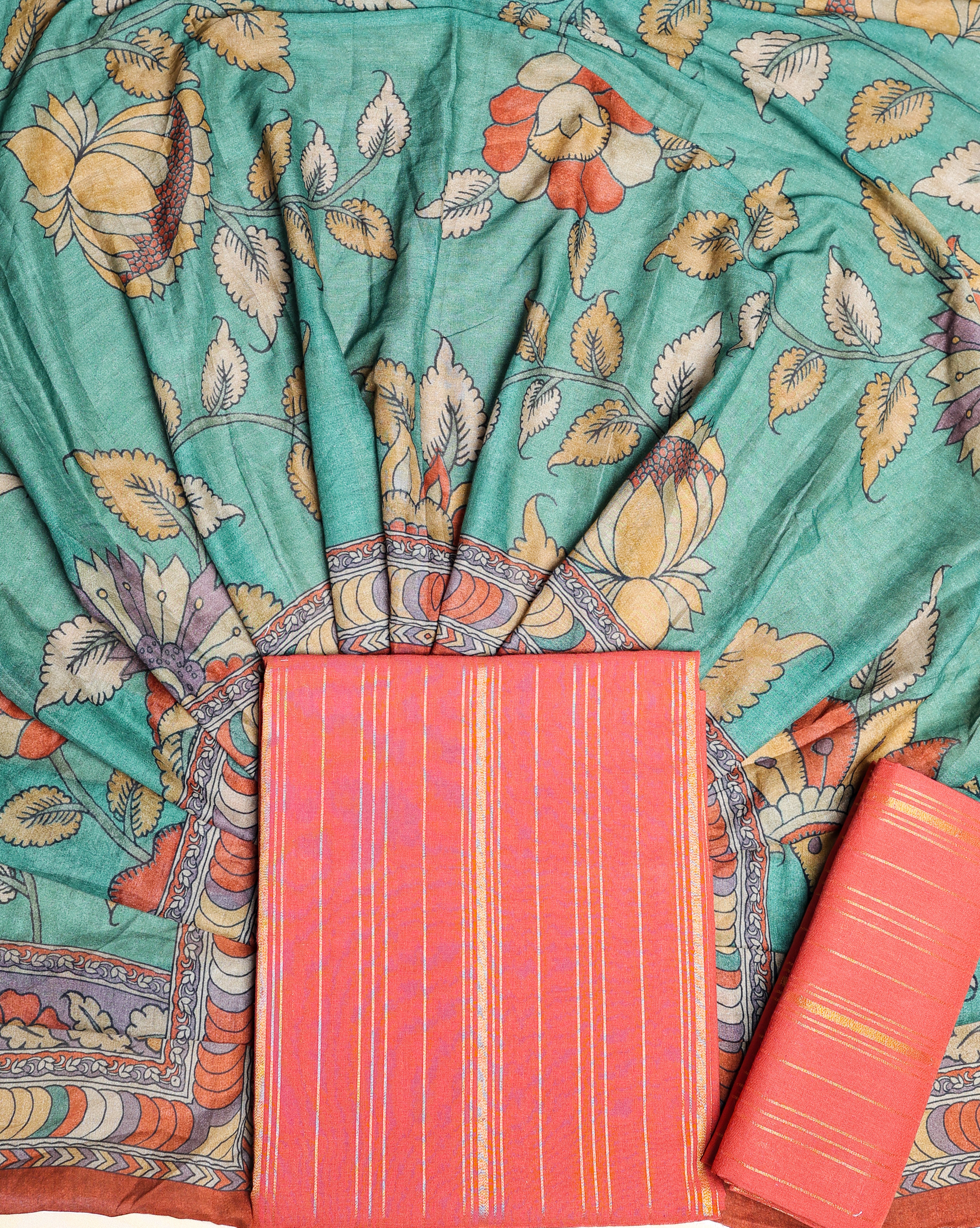 PURE COTTON HANDLOOM SUIT SET