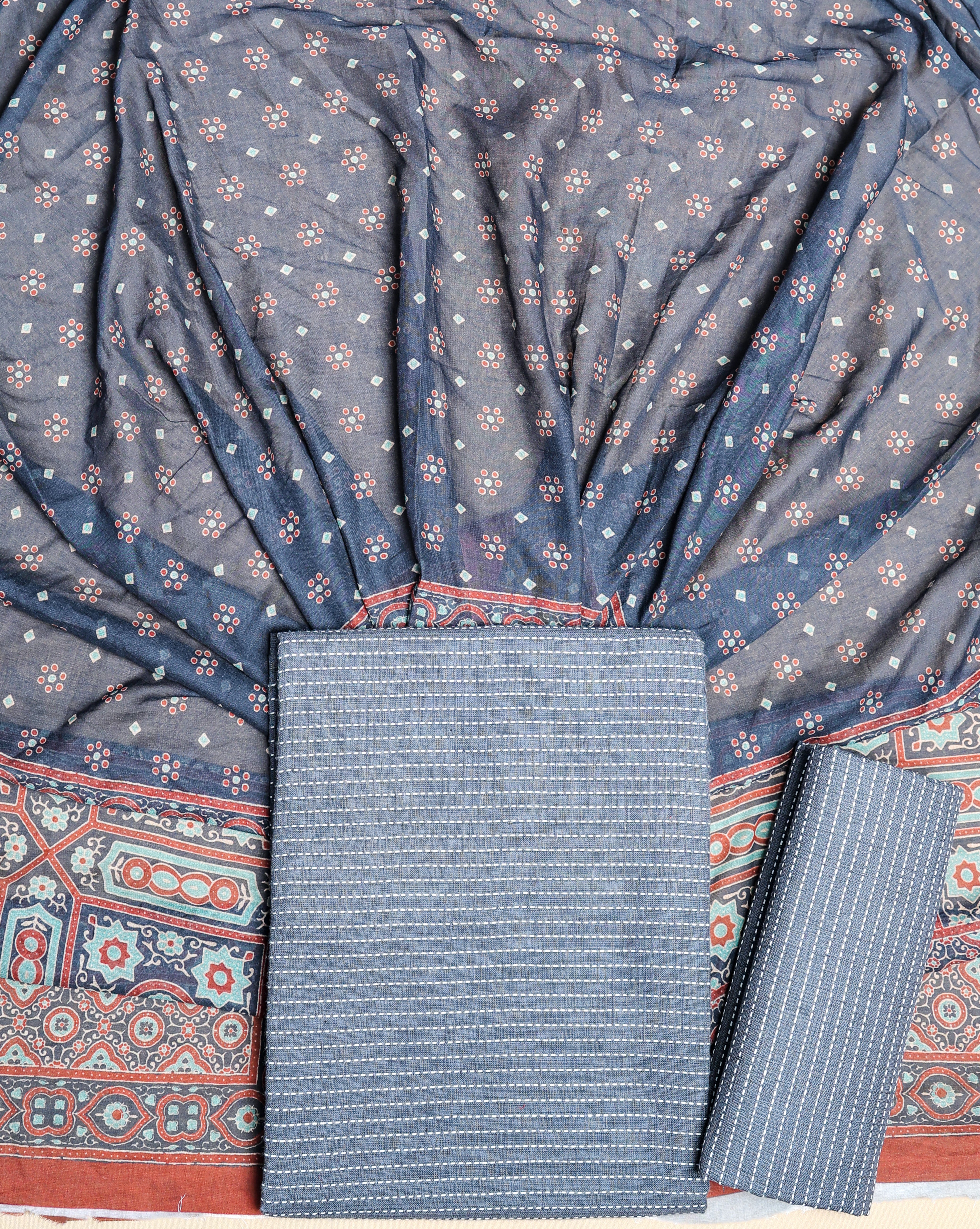 PURE COTTON HANDLOOM SUIT SET