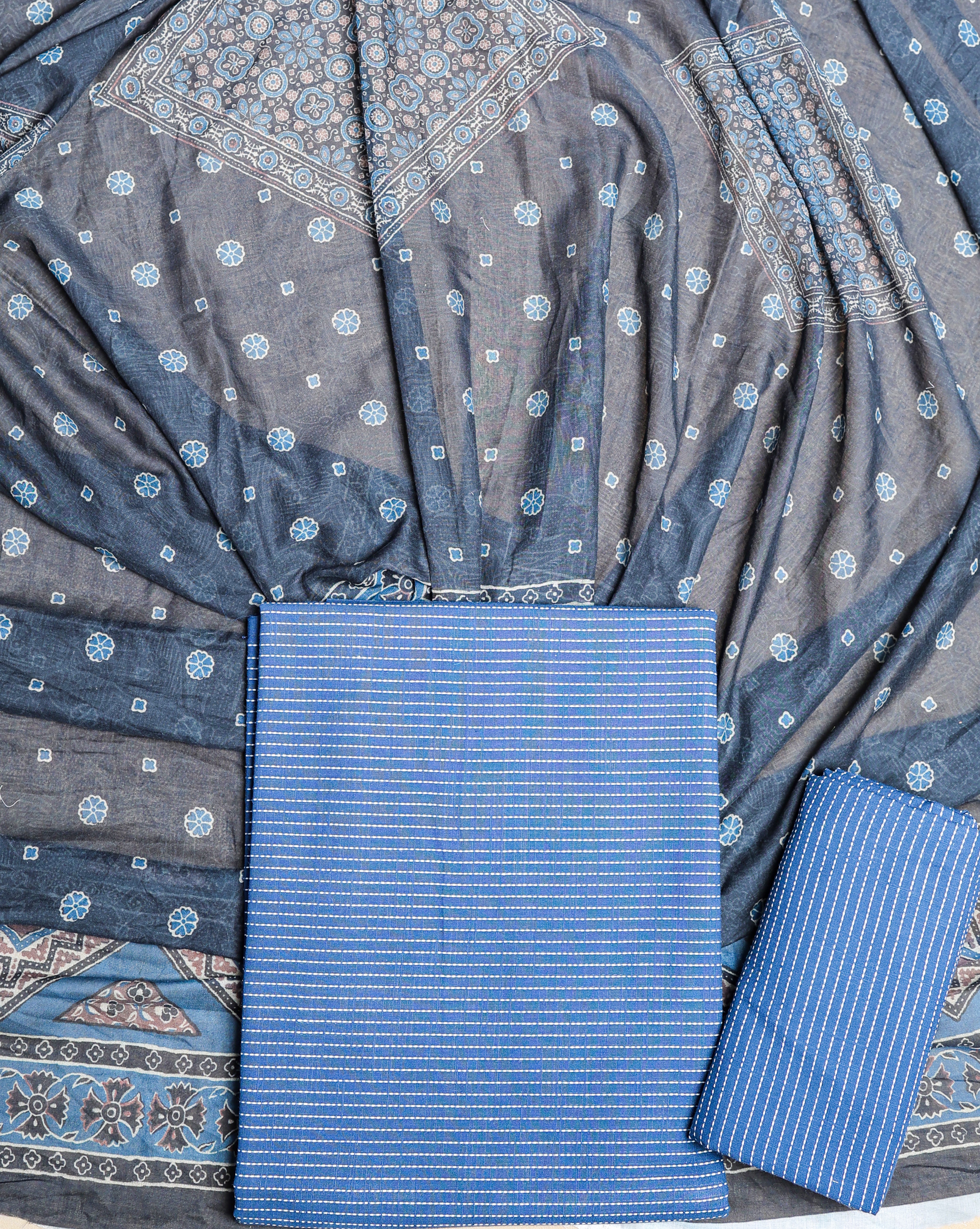 PURE COTTON HANDLOOM SUIT SET