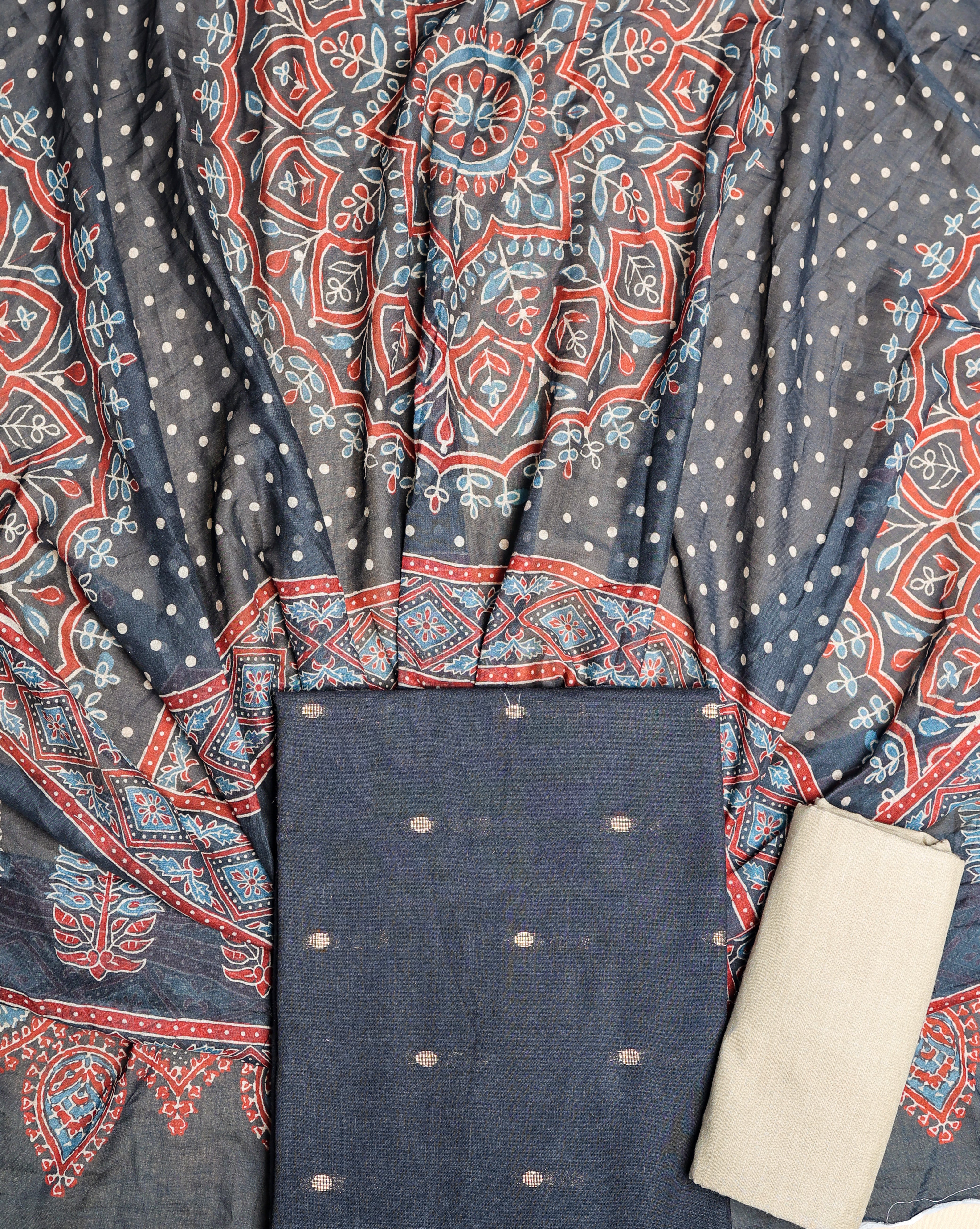 PURE COTTON HANDLOOM SUIT SET