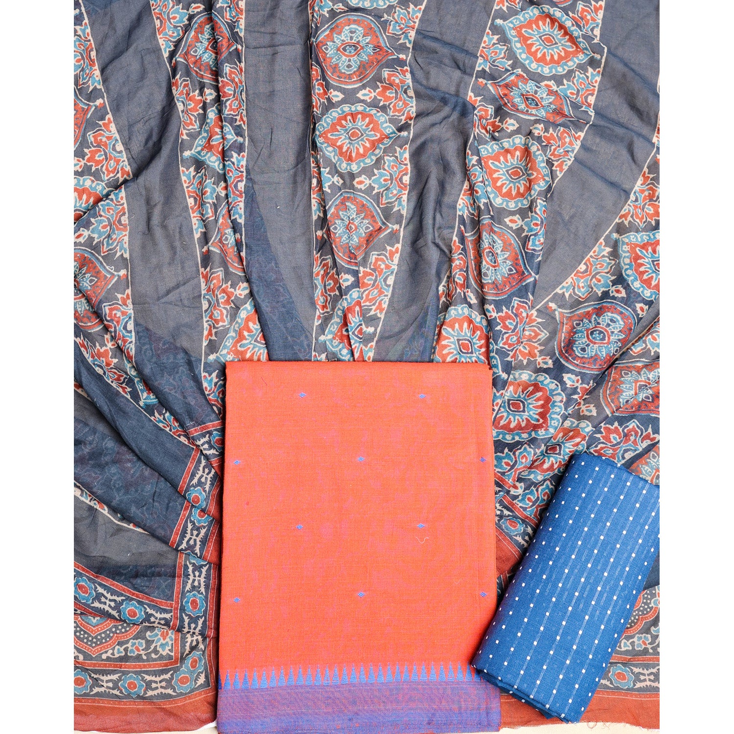 PURE COTTON HANDLOOM SUIT SET