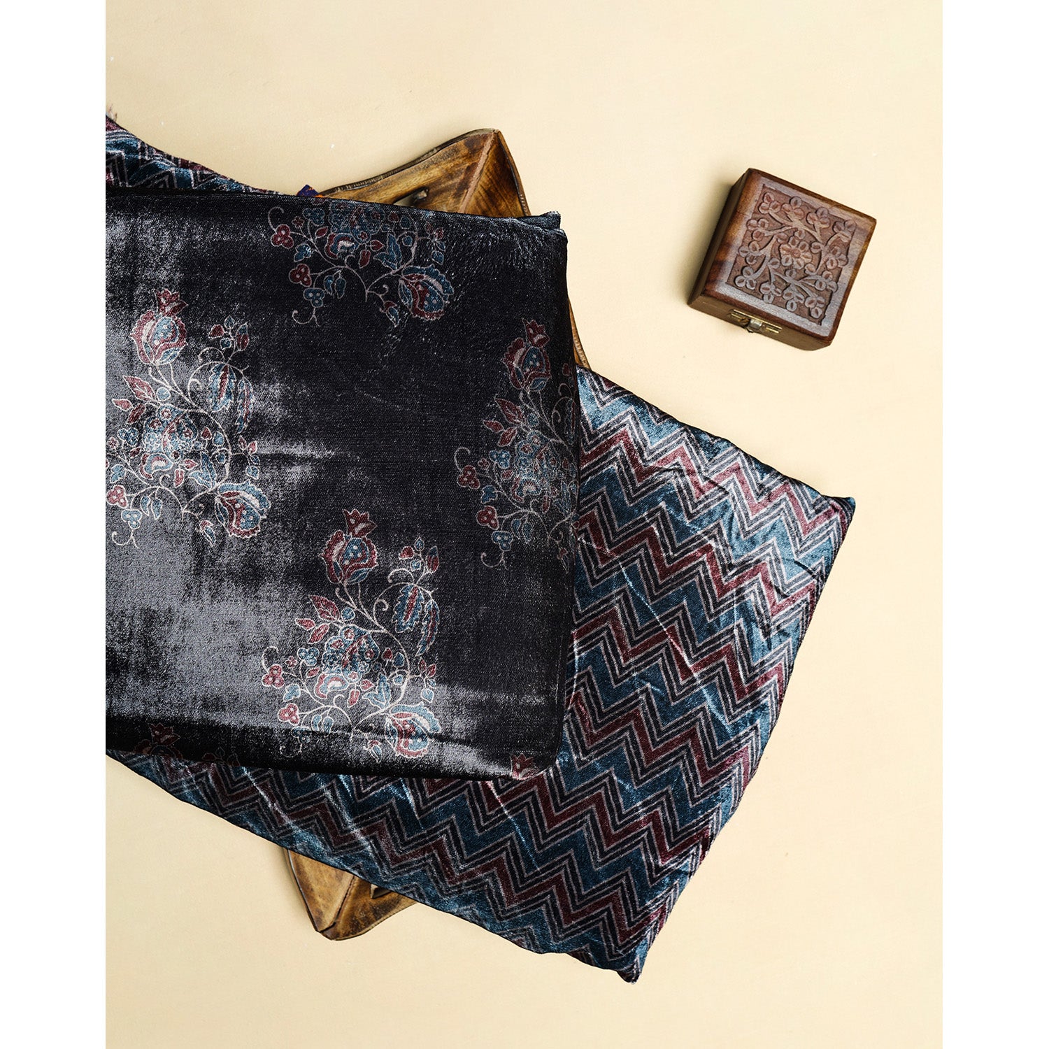 MEHFIL-E-RANG - VELVET DIGITAL PRINTED MIX & MATCH