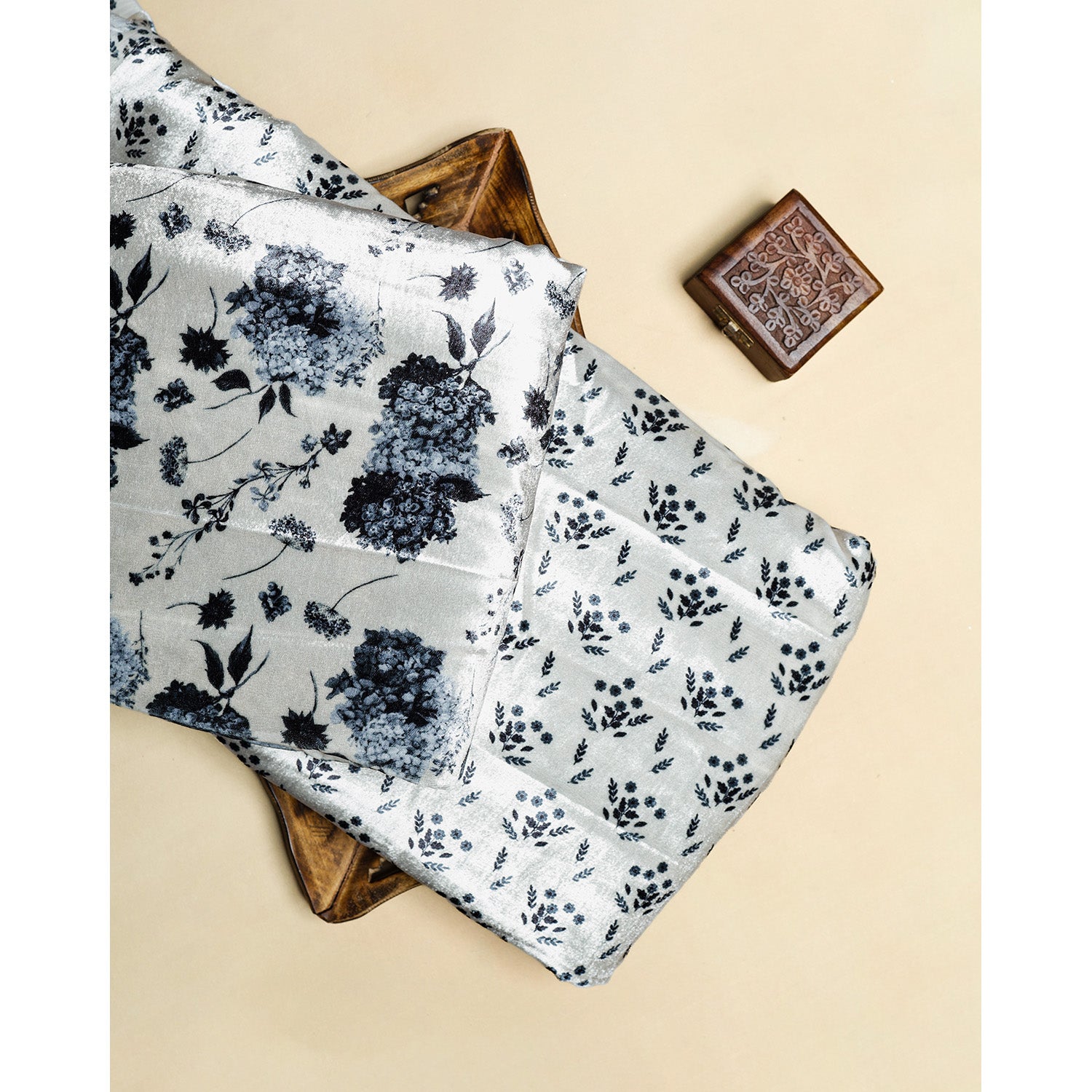 MEHFIL-E-RANG - VELVET DIGITAL PRINTED MIX & MATCH