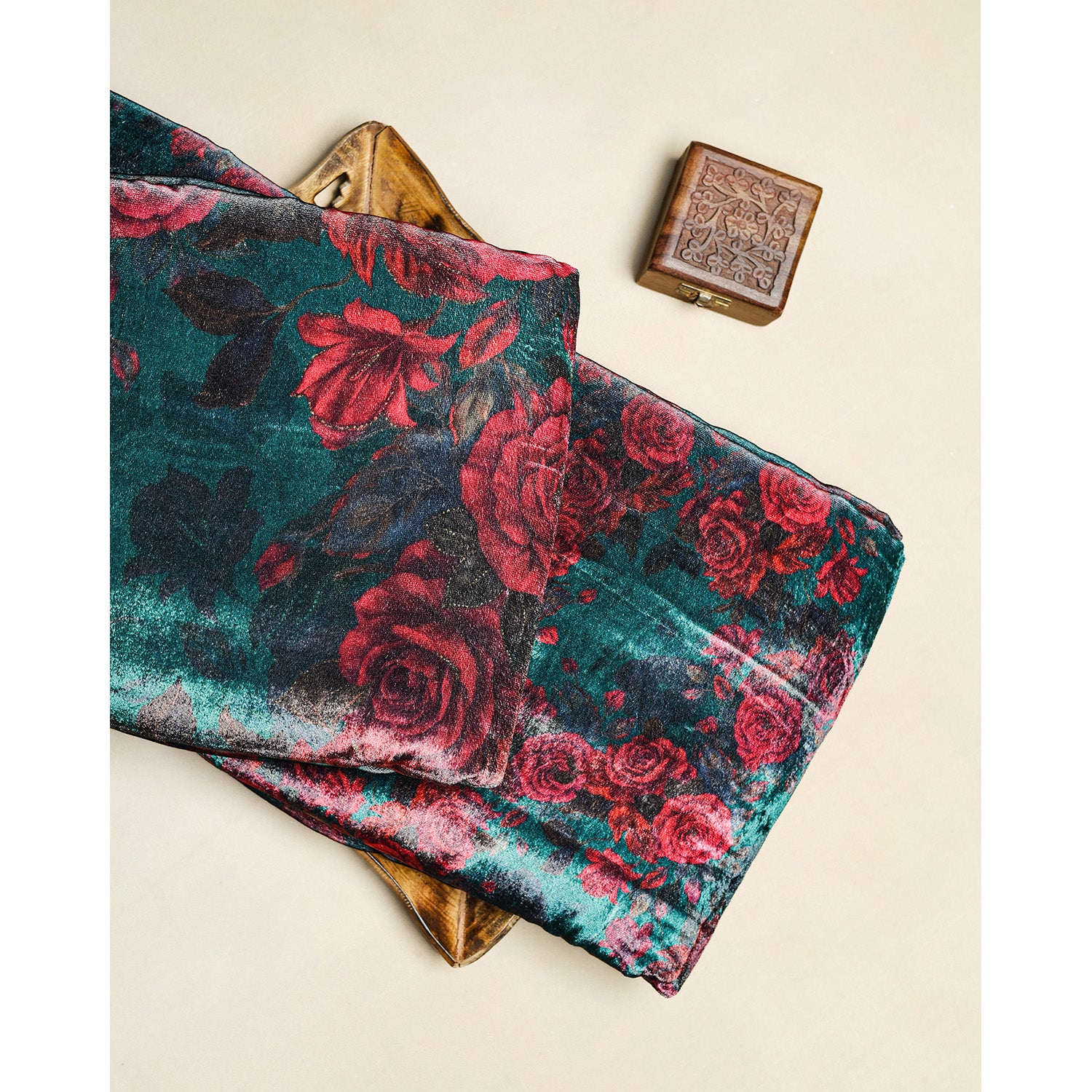 MEHFIL-E-RANG - VELVET DIGITAL PRINTED MIX & MATCH