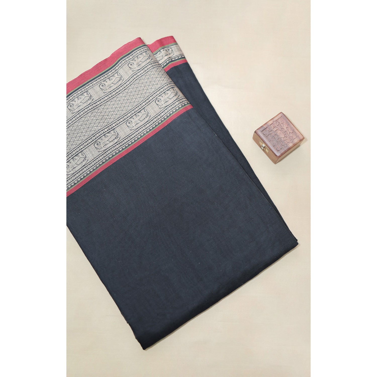 HANDLOOM COTTON NARAYANPET BORDER FABRIC