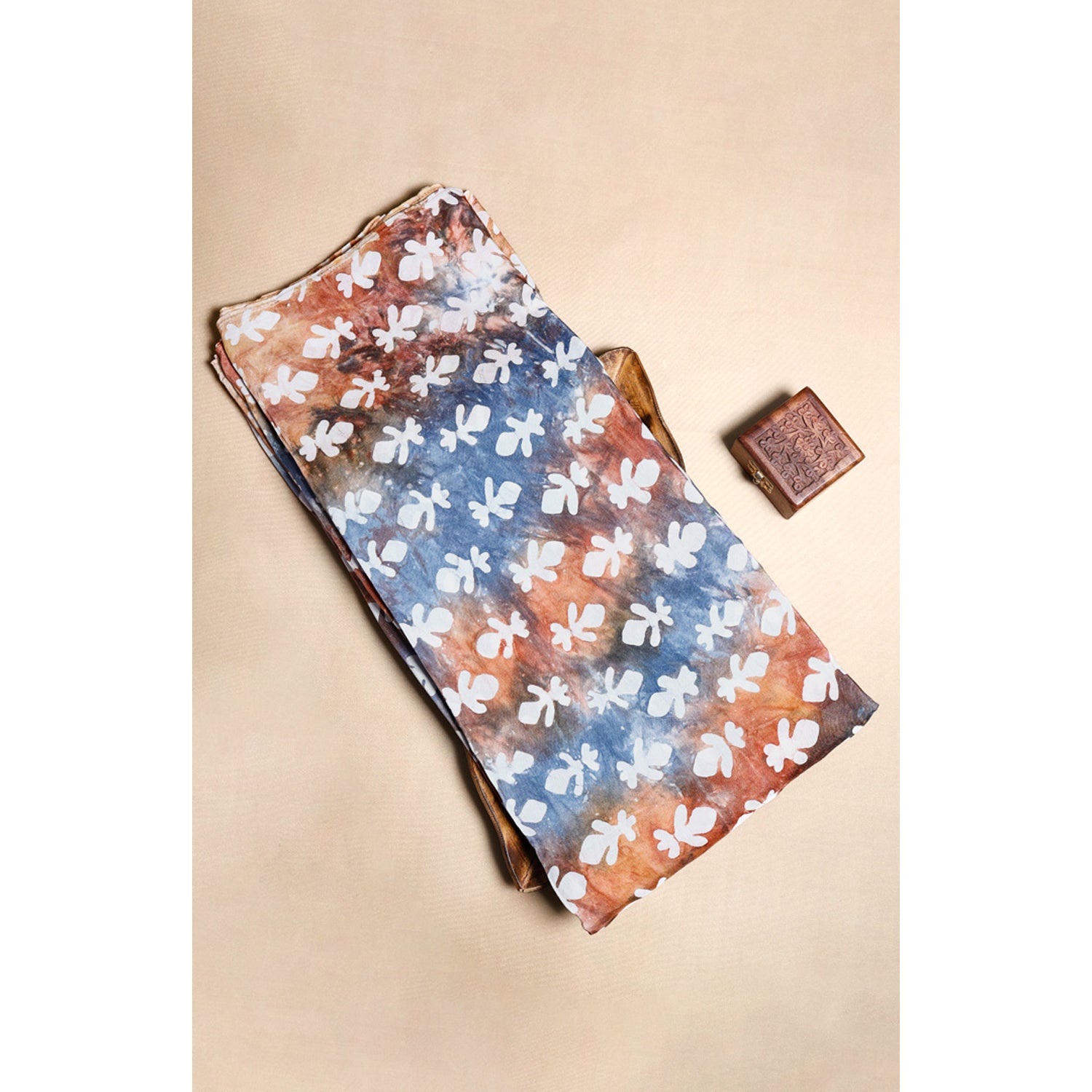 MUSLIN BATIK PRINTED FABRIC