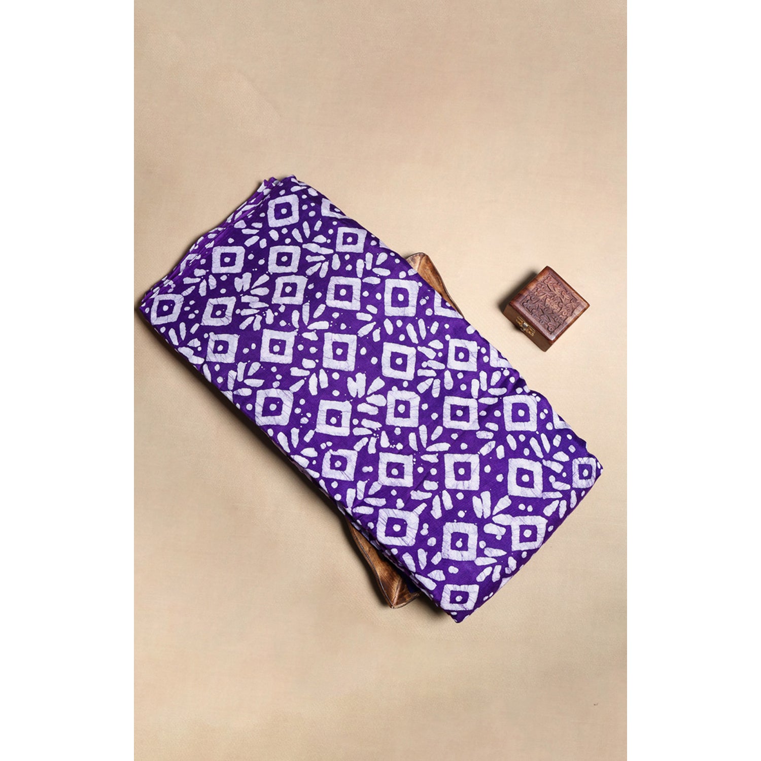 MUSLIN BATIK PRINTED FABRIC