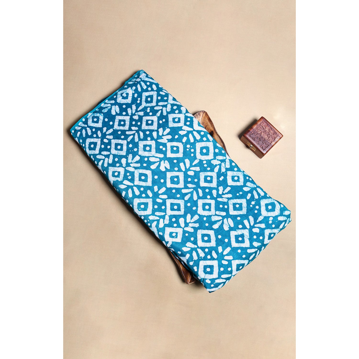 MUSLIN BATIK PRINTED FABRIC