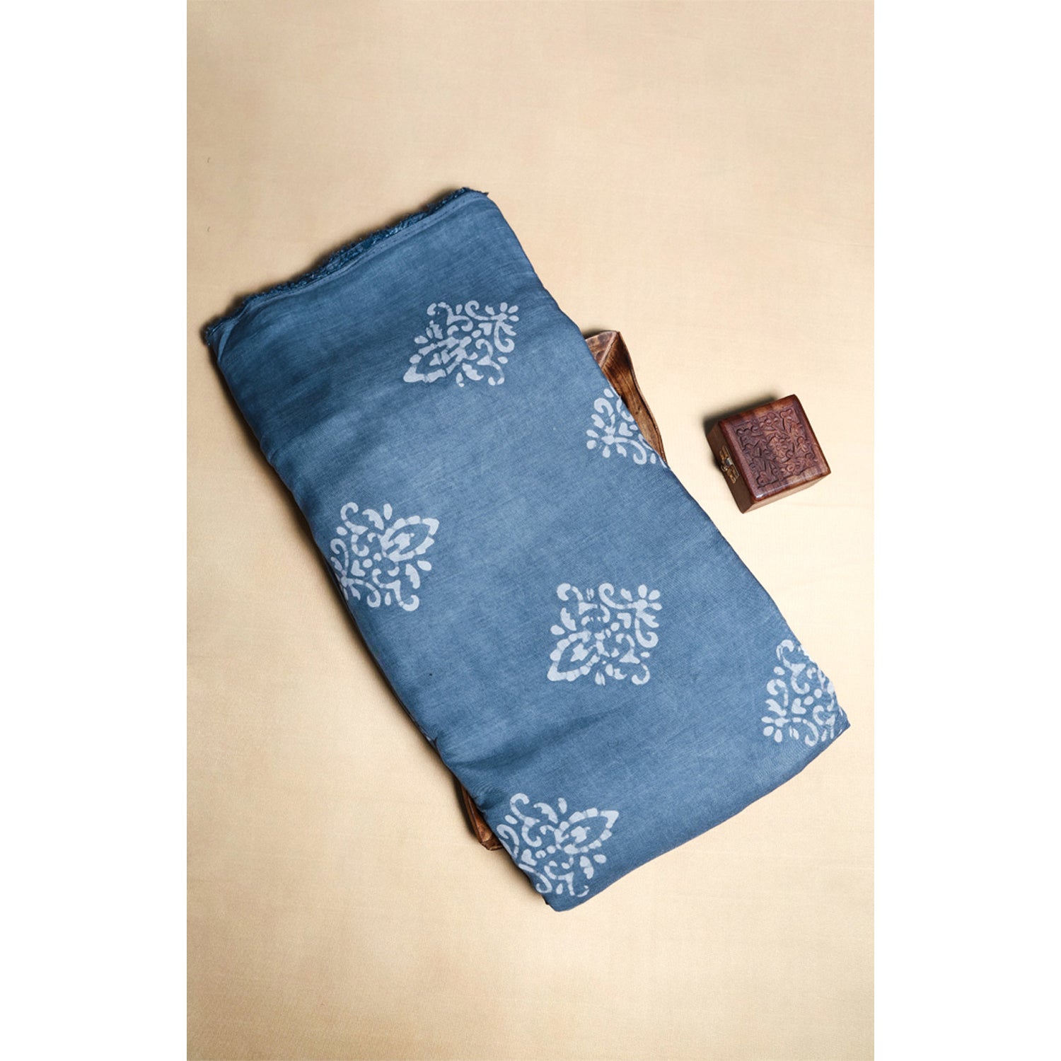 MUSLIN BATIK PRINTED FABRIC