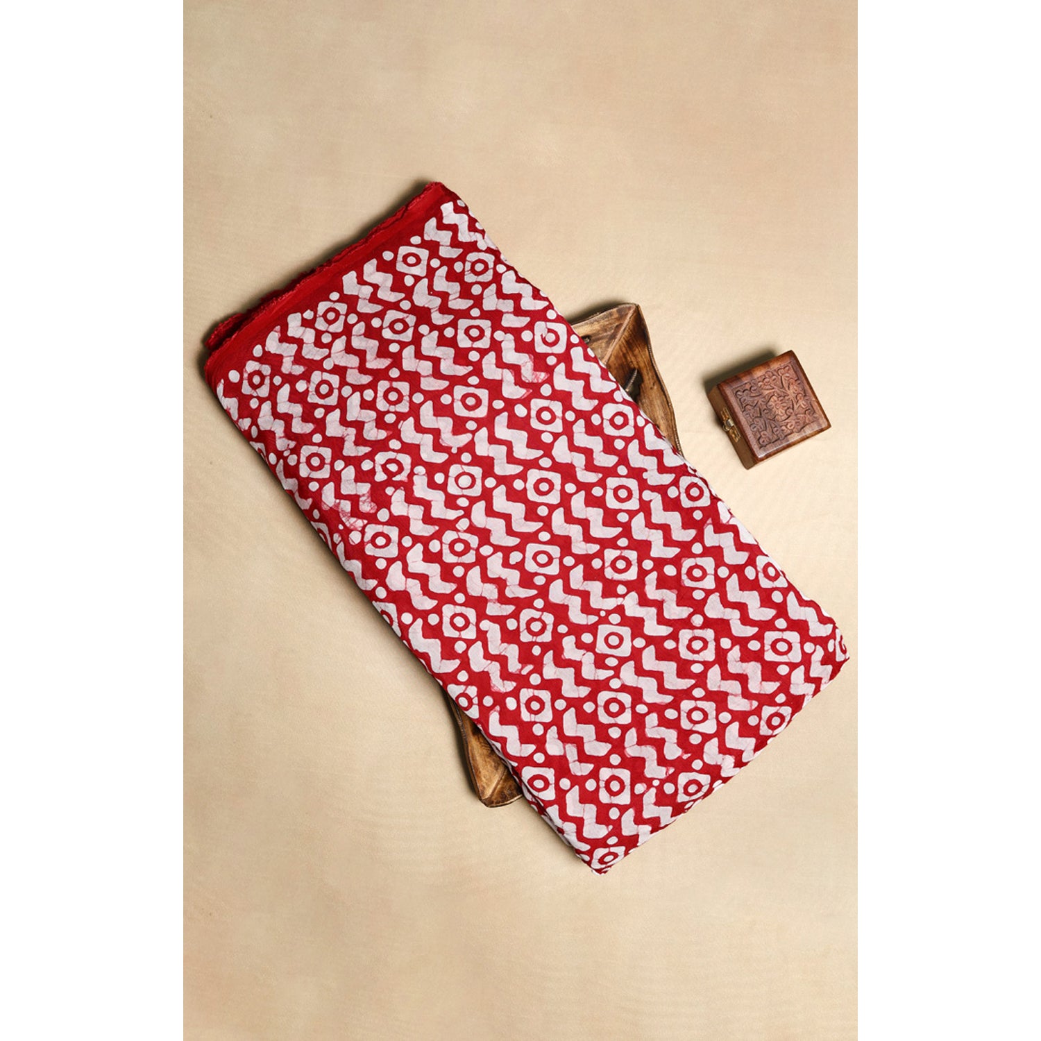 MUSLIN BATIK PRINTED FABRIC
