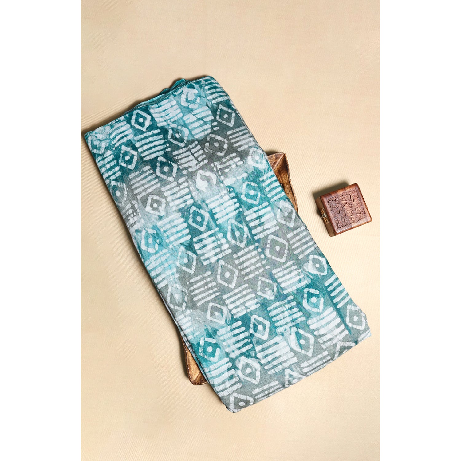 MUSLIN BATIK PRINTED FABRIC