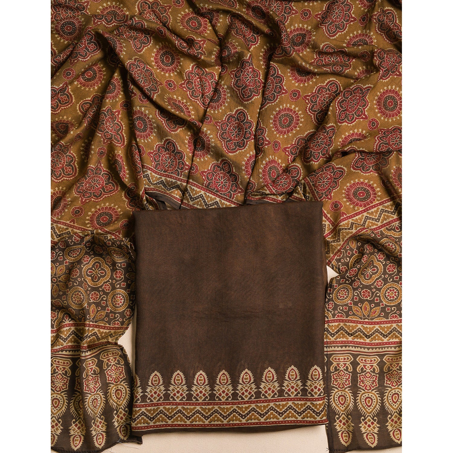 MOGRA CHANDERI SILK 2 PIECE SET