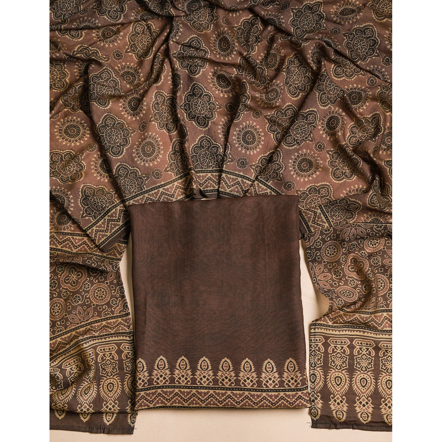 MOGRA CHANDERI SILK 2 PIECE SET