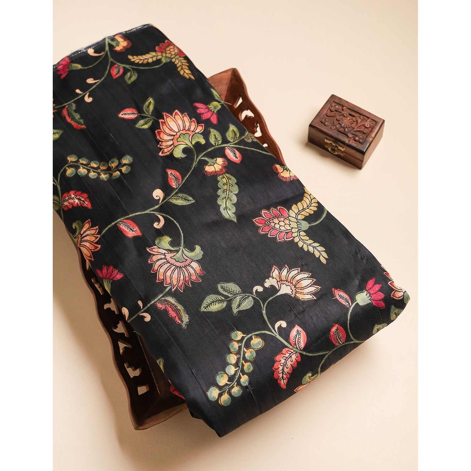 SEMI TUSSAR PRINTED FABRIC