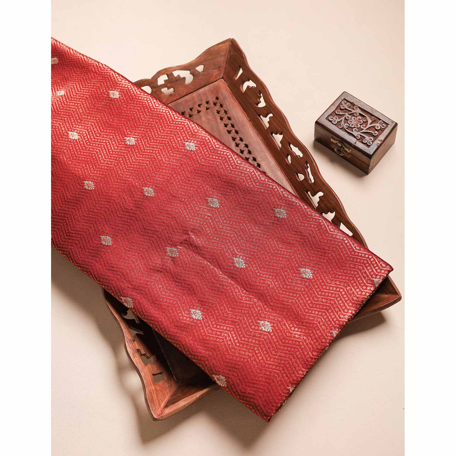 ROYAL BANARASI LINEAGE FABRIC (MEENA BOOTI)