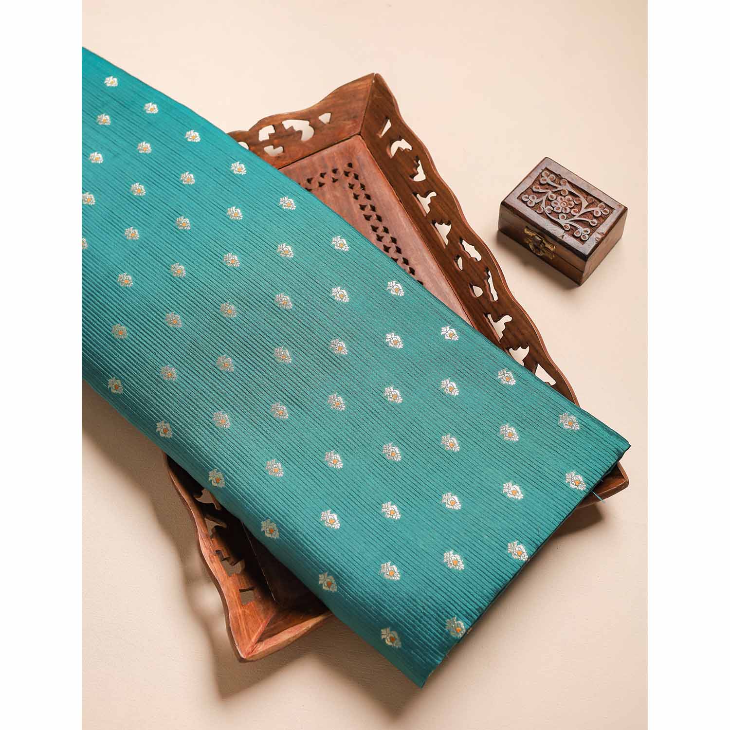 ROYAL BANARASI LINEAGE FABRIC (MEENA BOOTI)