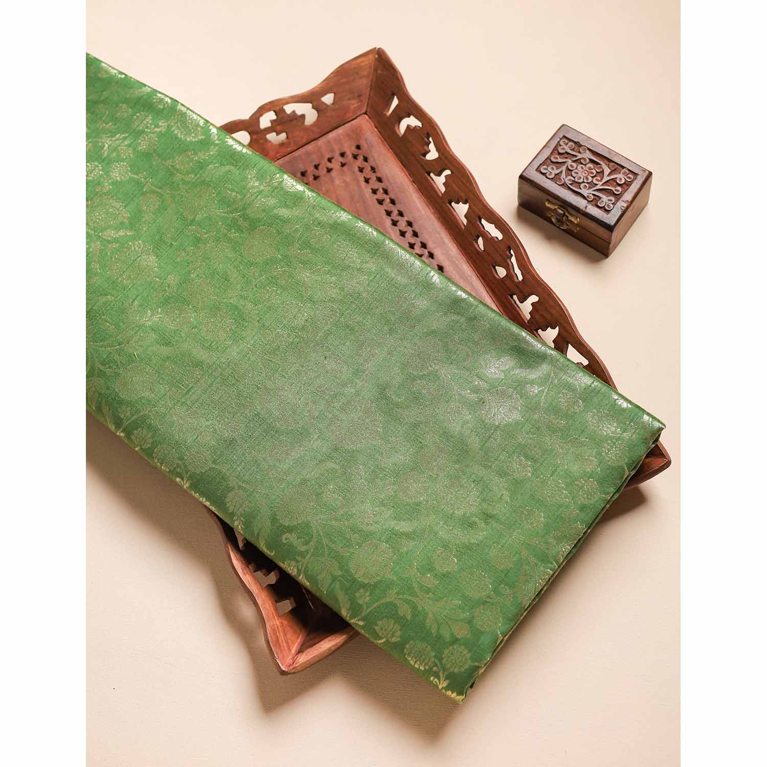 ROYAL BANARASI LINEAGE FABRIC