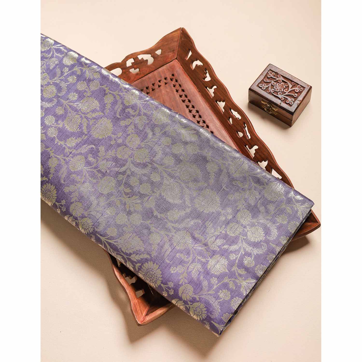 ROYAL BANARASI LINEAGE FABRIC